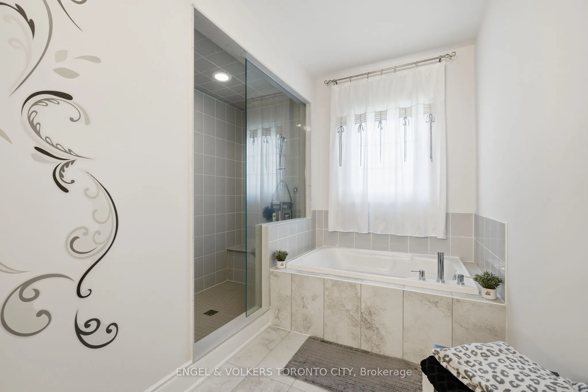20 Parkheights Trail