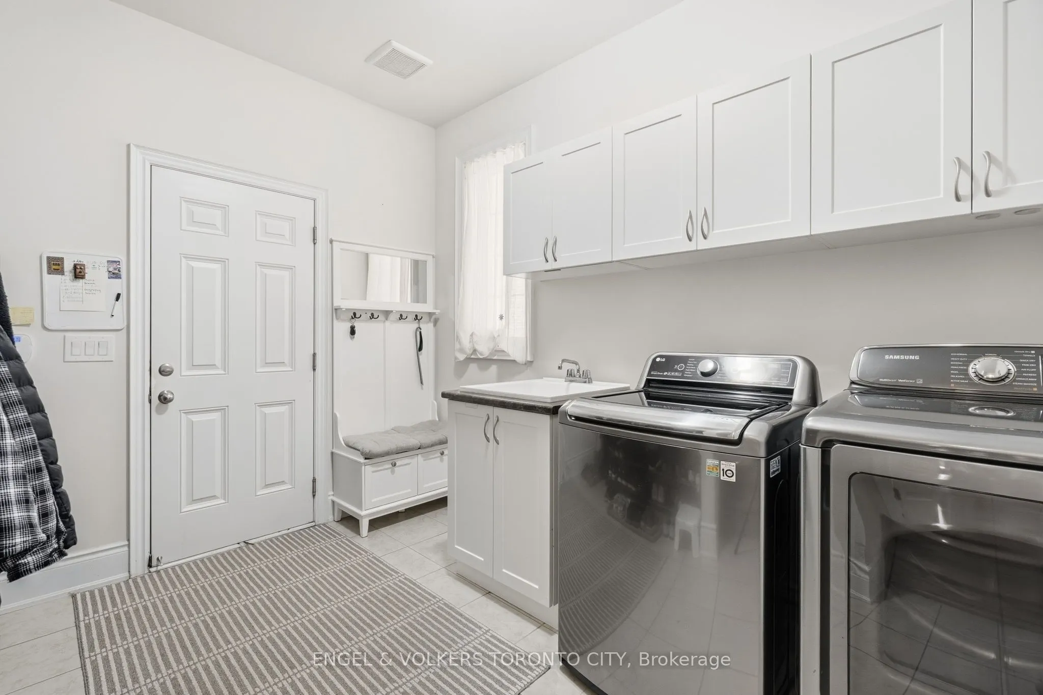 20 Parkheights Trail
