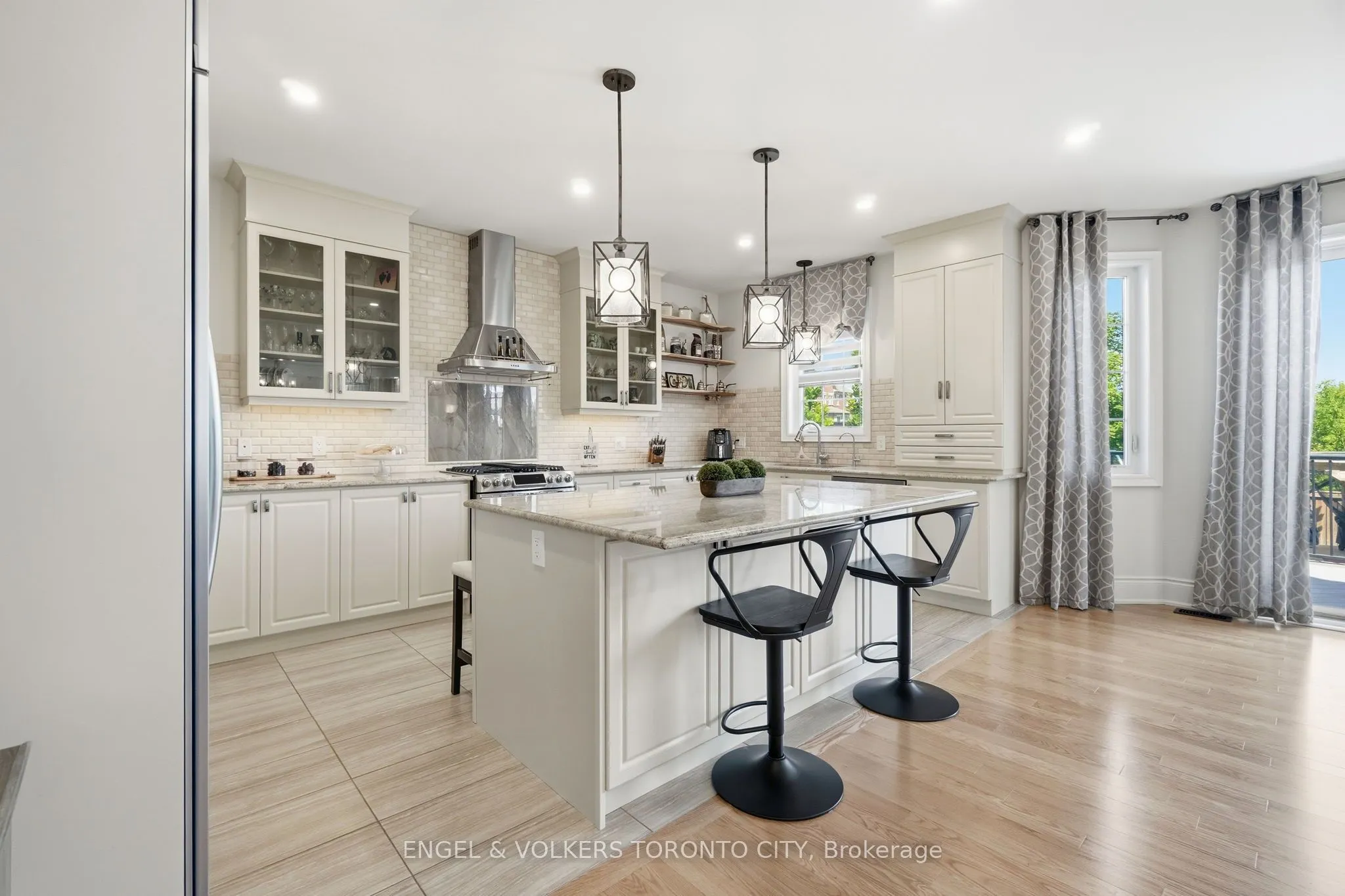 20 Parkheights Trail