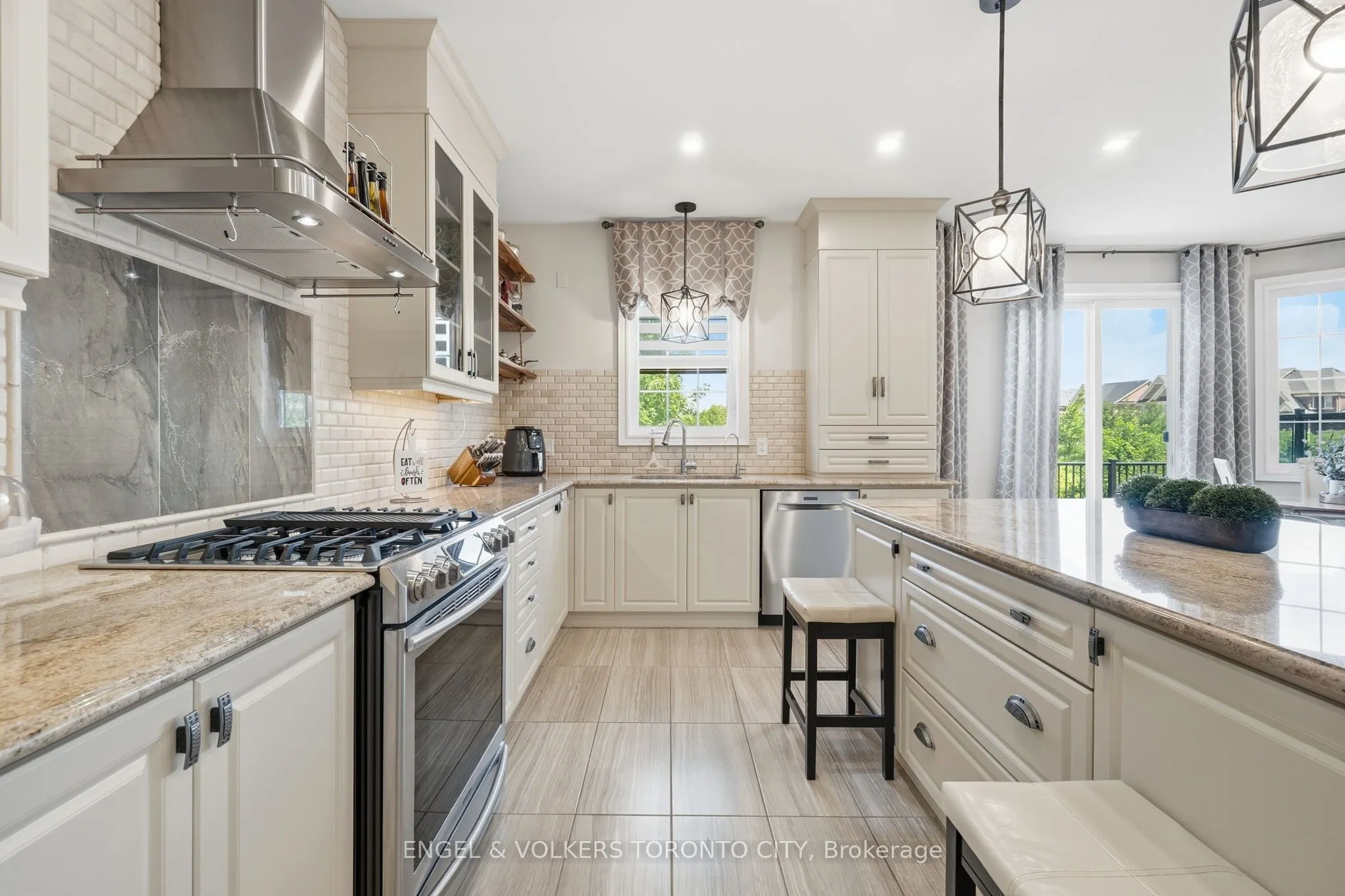 20 Parkheights Trail