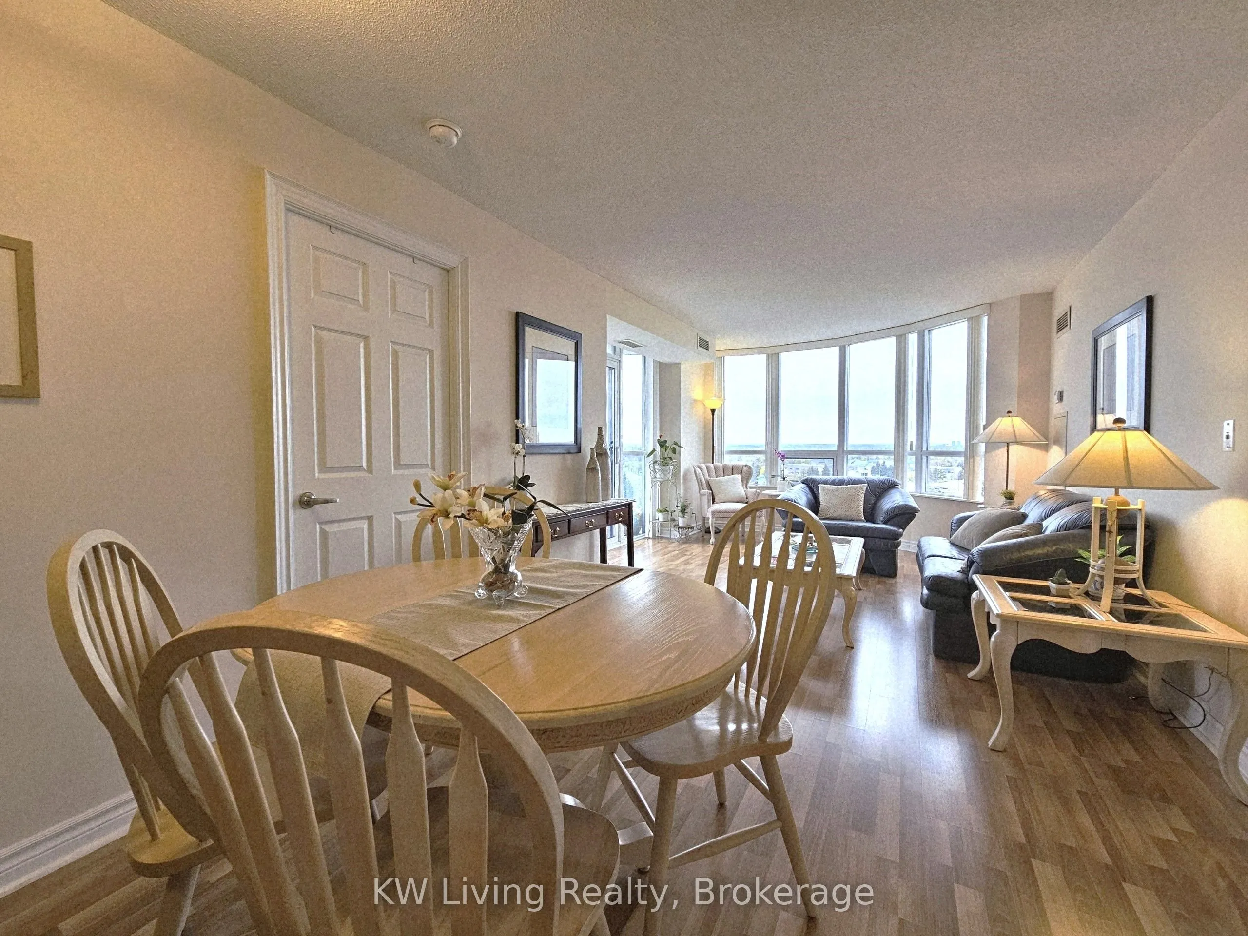 33 Cox Boulevard #1117