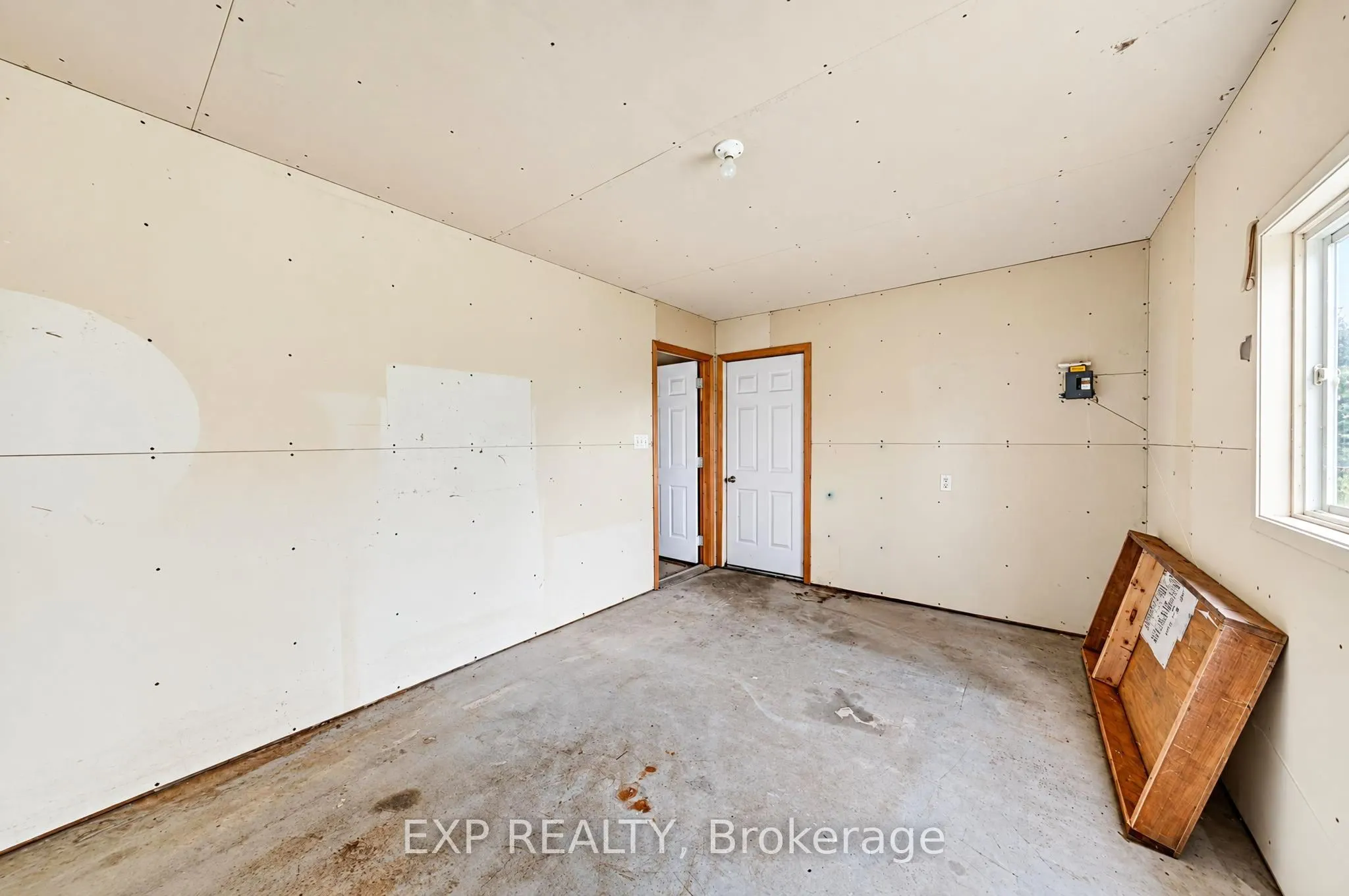 607 Duclos Point Road