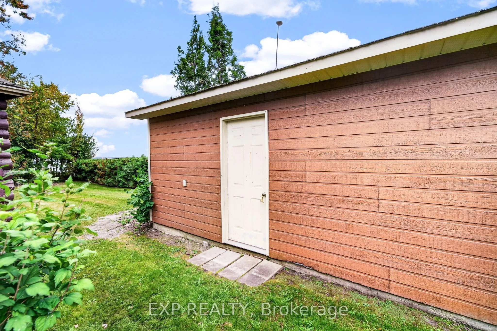 607 Duclos Point Road