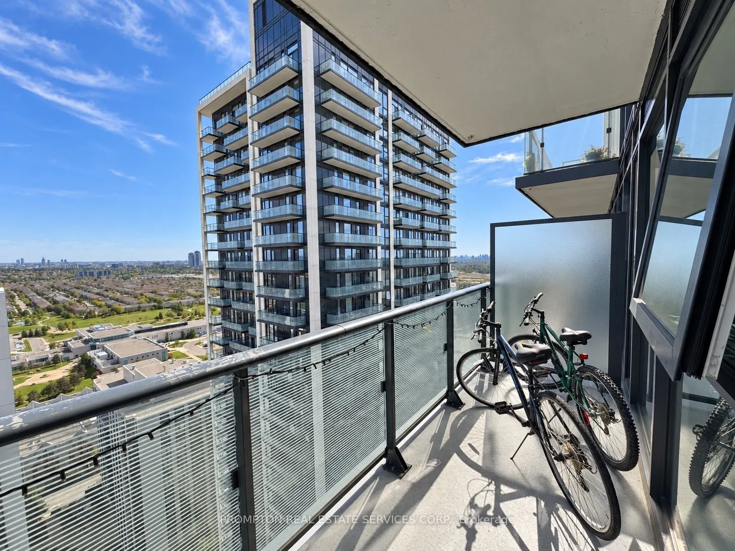 95 Oneida Crescent #LPH06