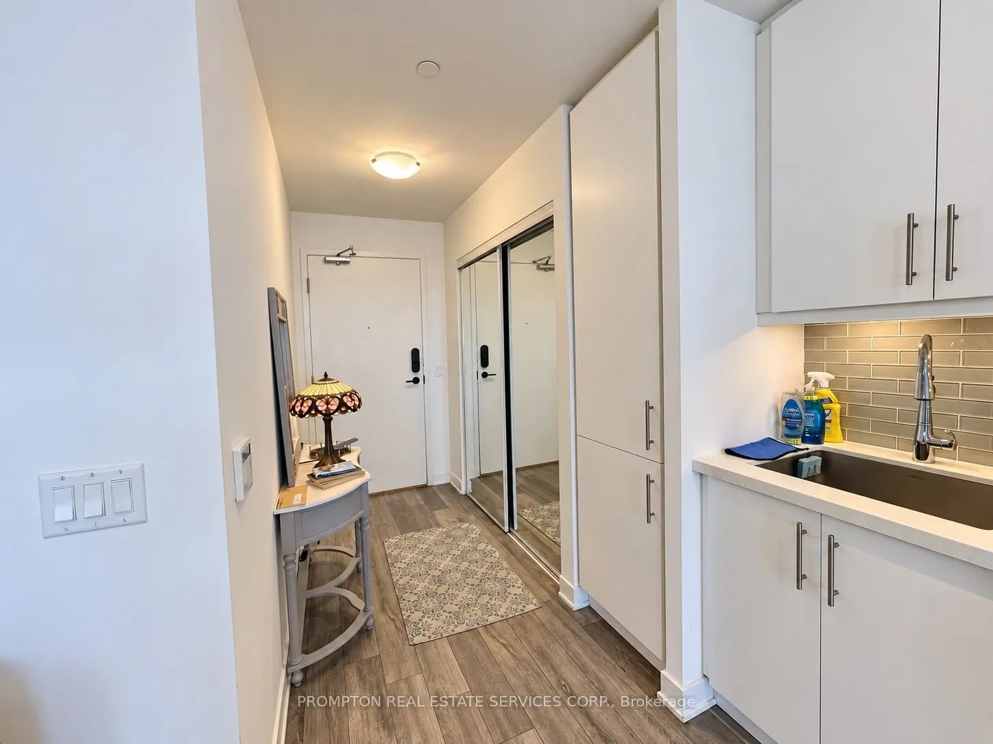 95 Oneida Crescent #LPH06