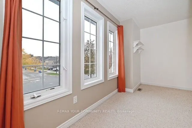 73 Laurendale Avenue