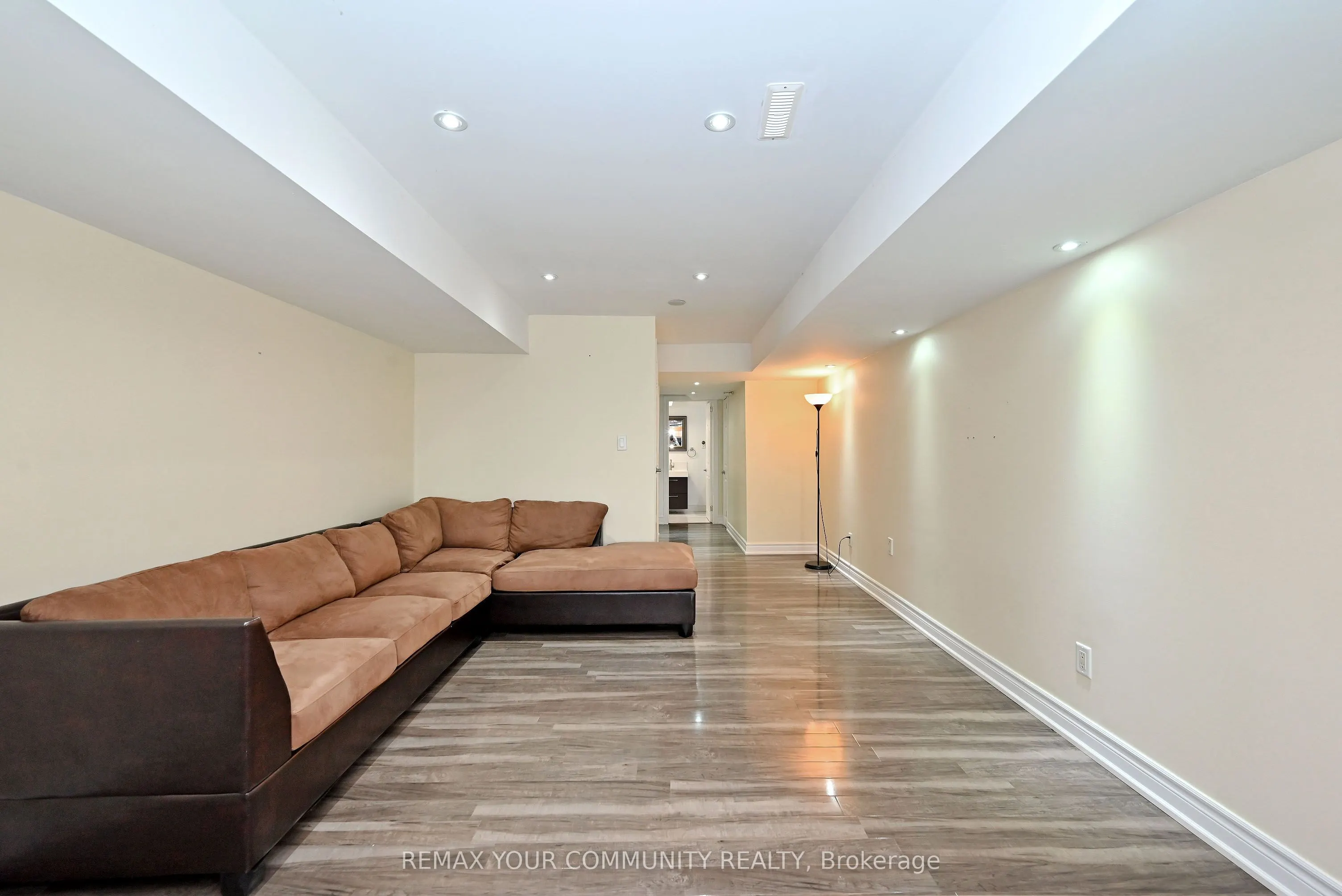 73 Laurendale Avenue