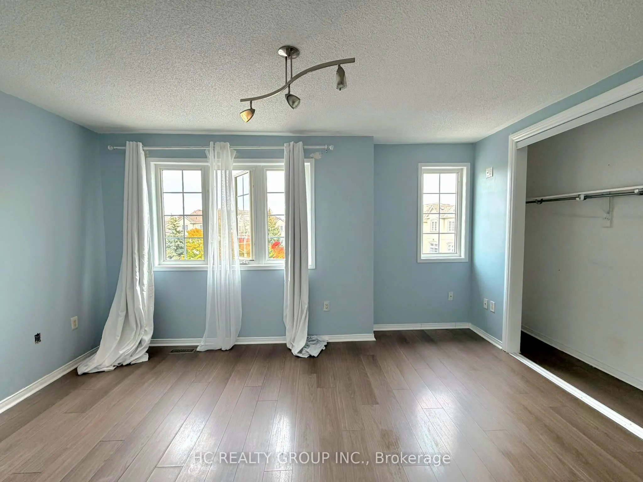 10 Post Oak Drive #19