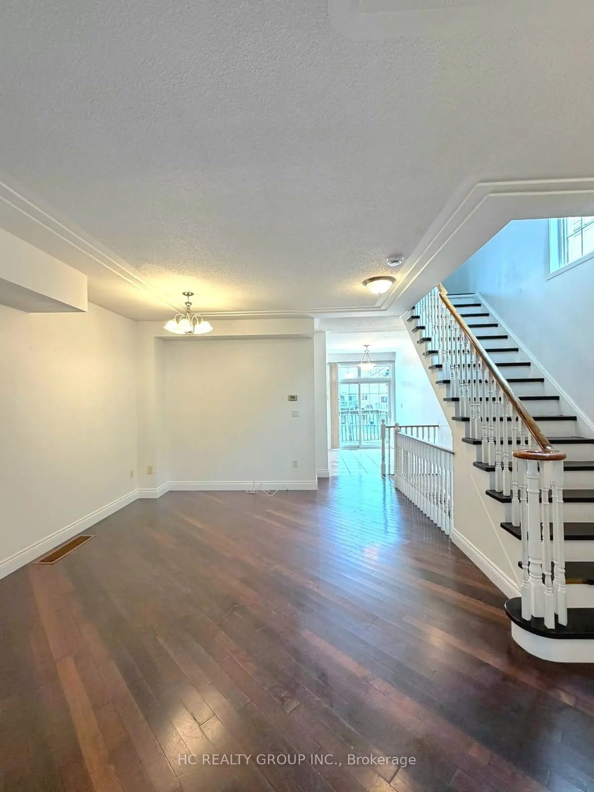 10 Post Oak Drive #19
