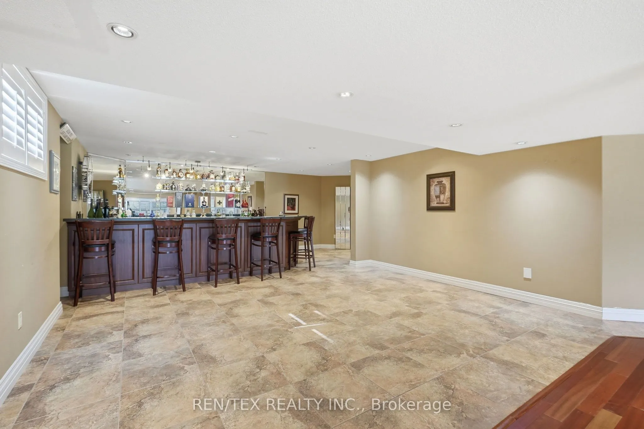 18 Curtis Crescent