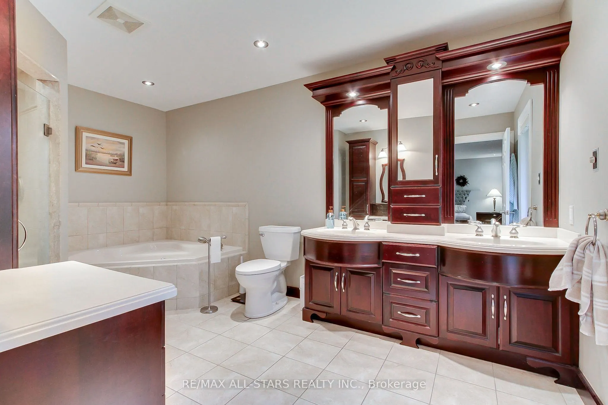 15 Lobraico Lane