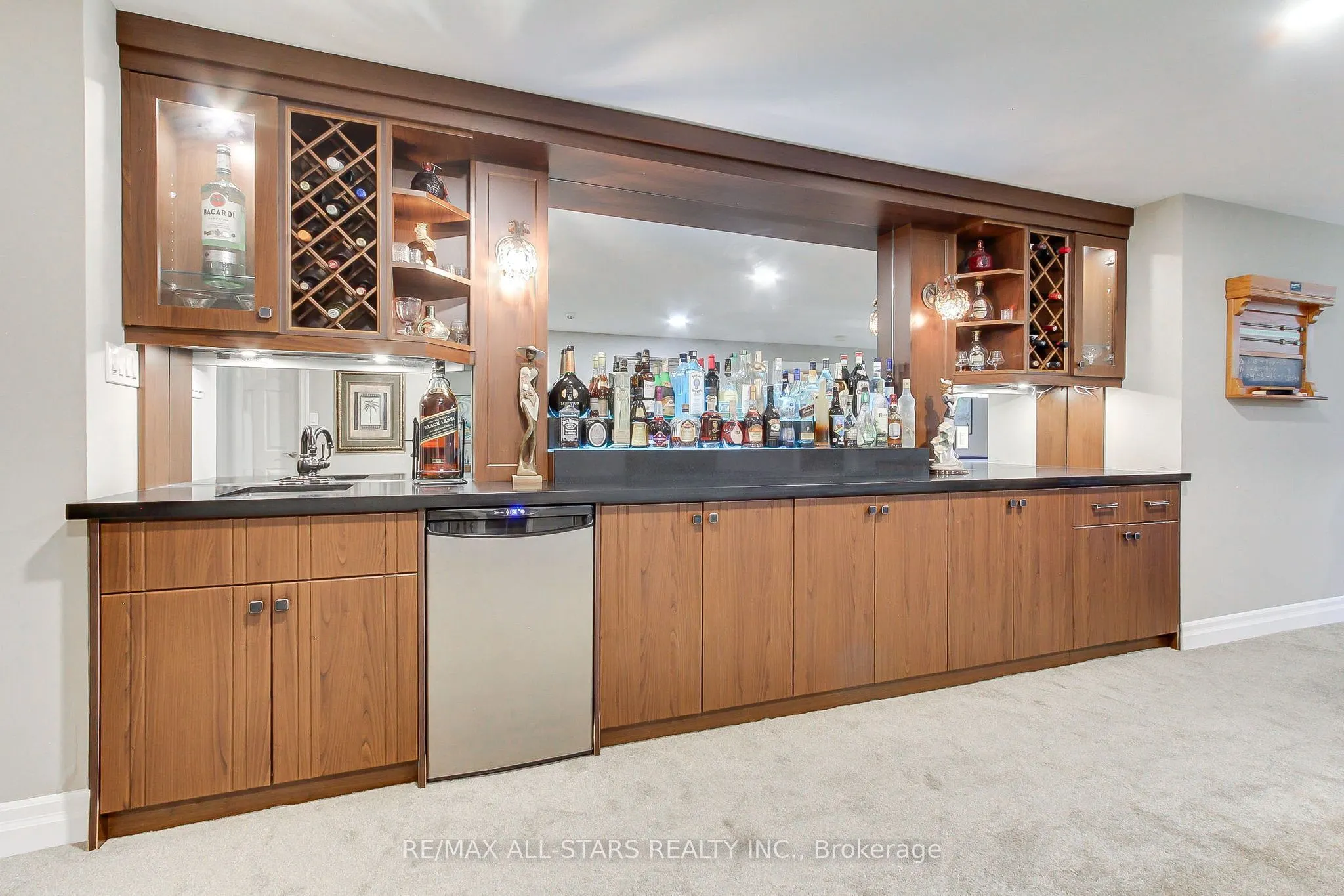 15 Lobraico Lane