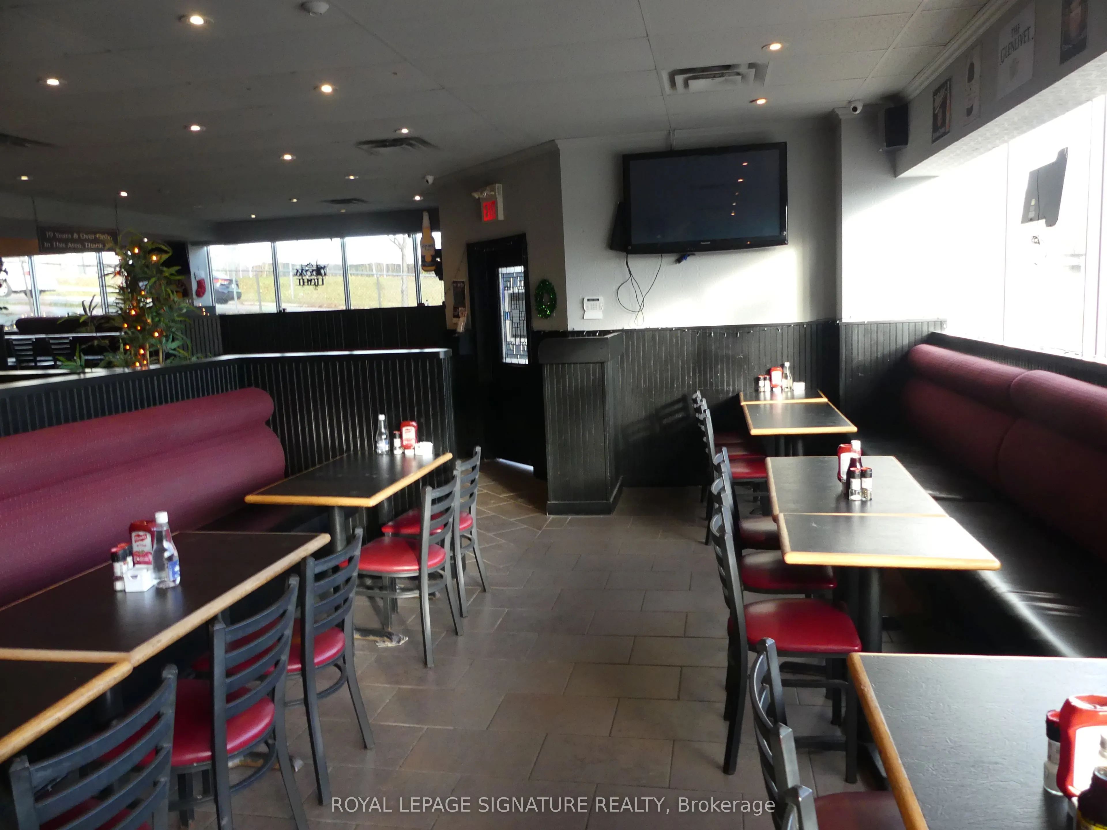 17335 Yonge Street #12