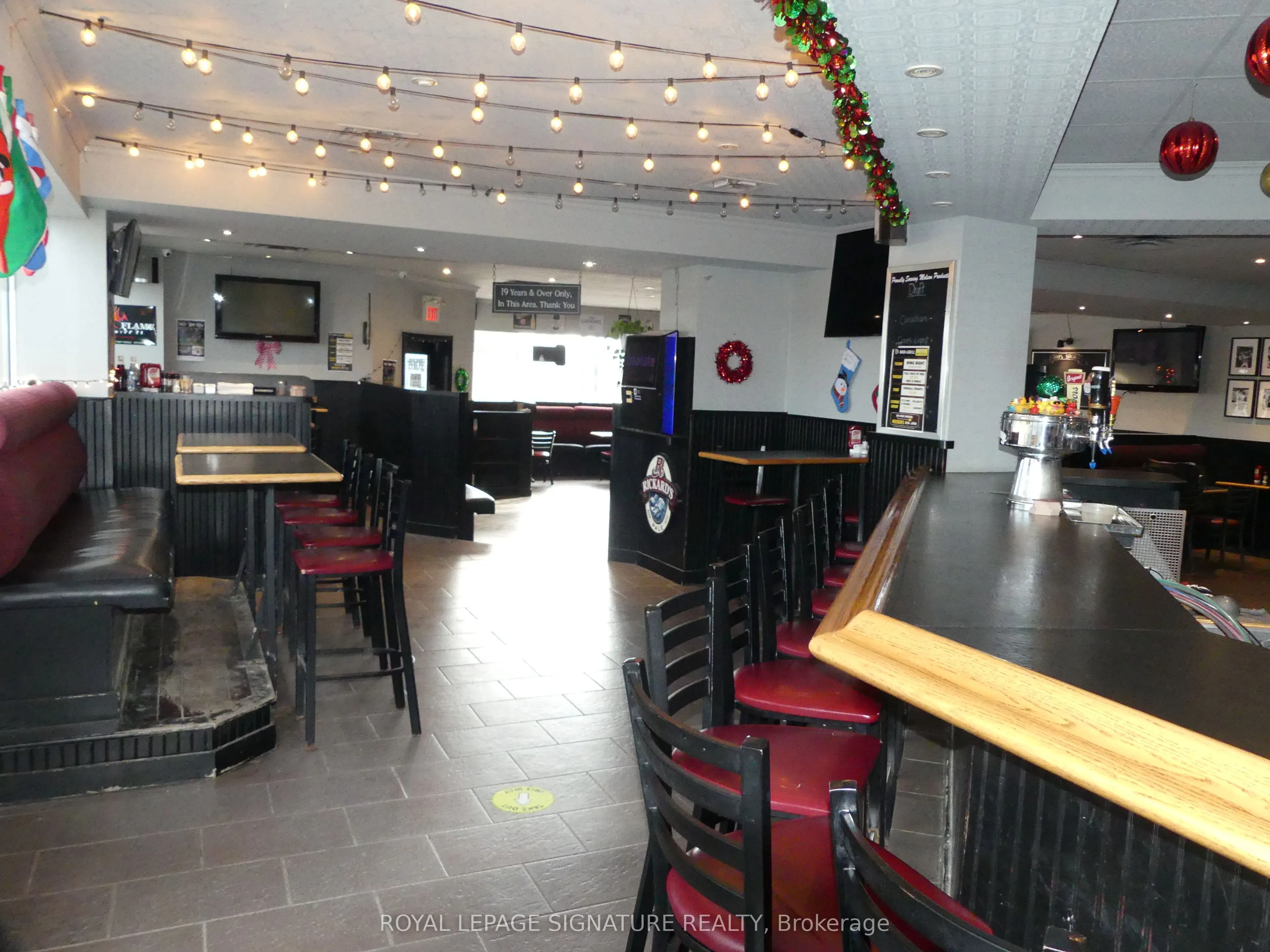 17335 Yonge Street #12