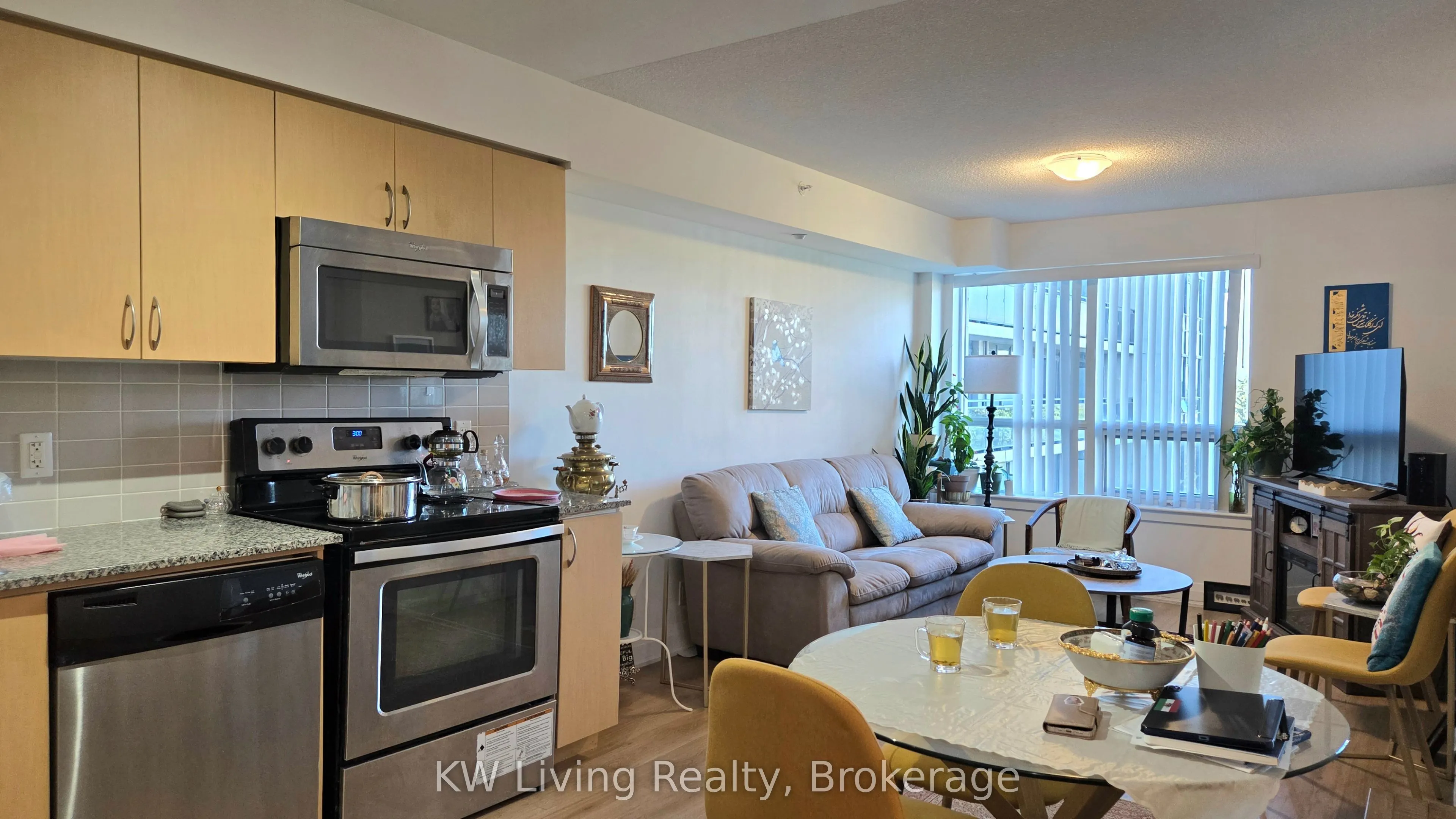 370 Hwy 7 E #802