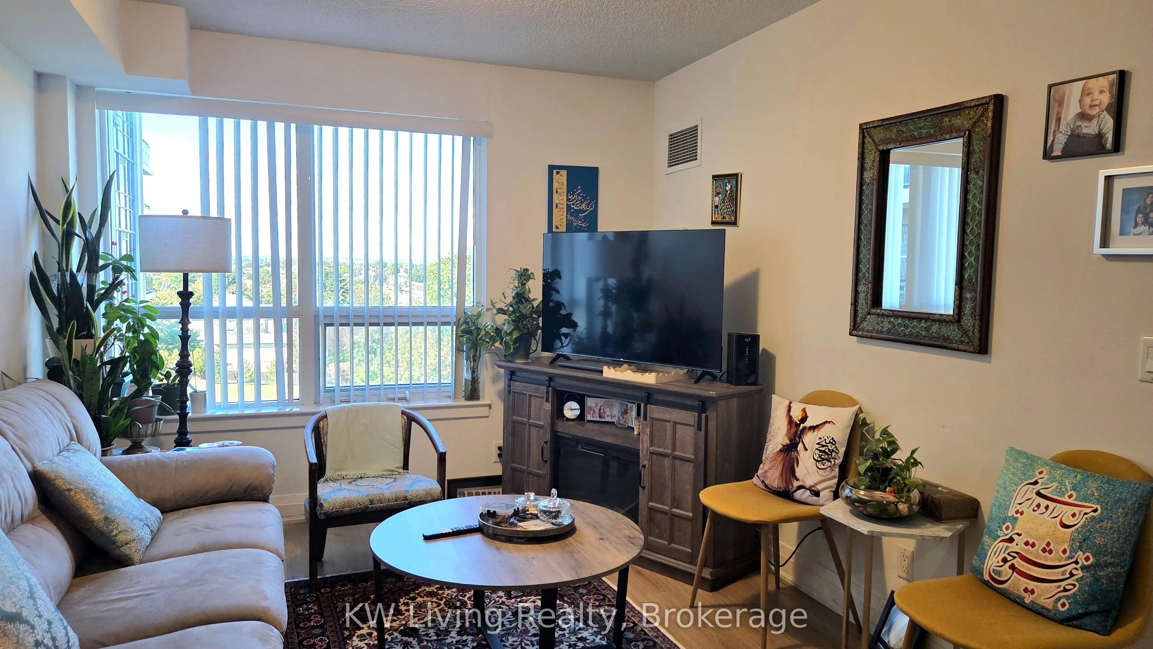 370 Hwy 7 E #802