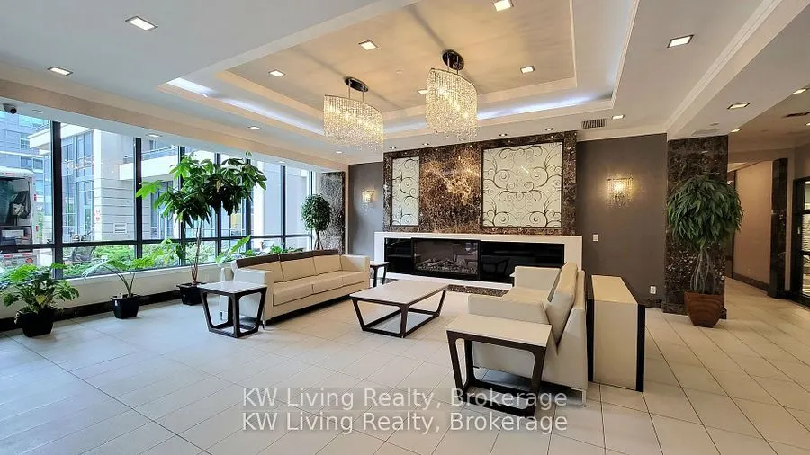 370 Hwy 7 E #802