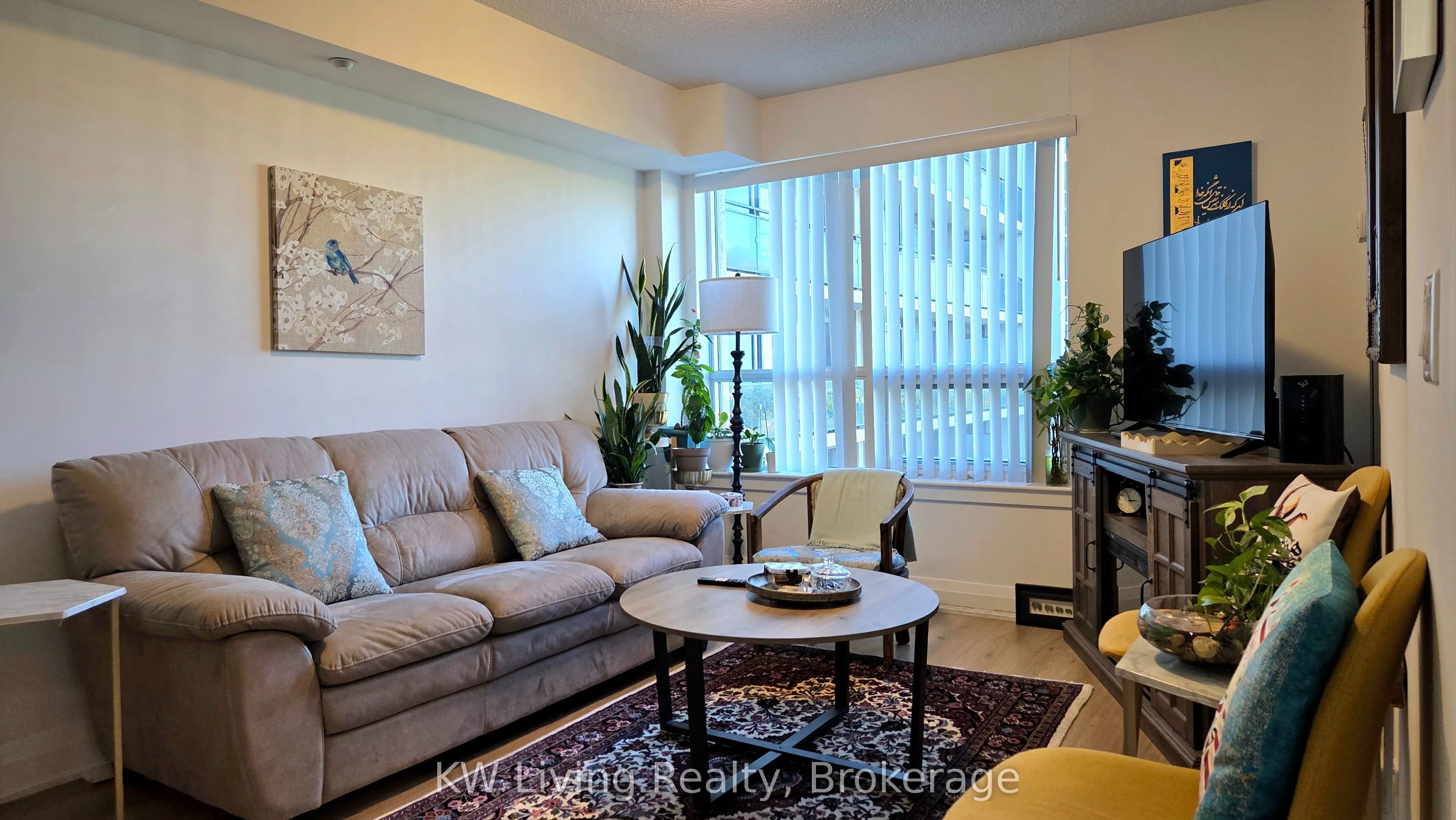 370 Hwy 7 E #802