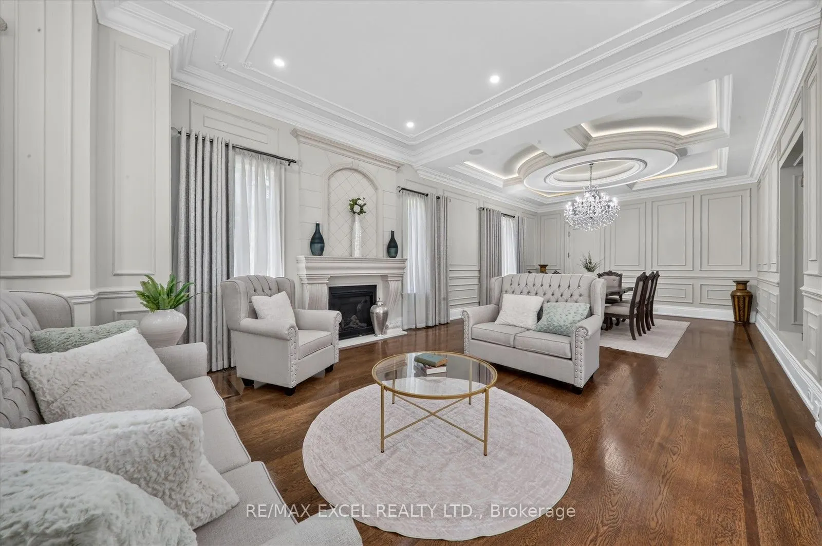 28 Personna Boulevard