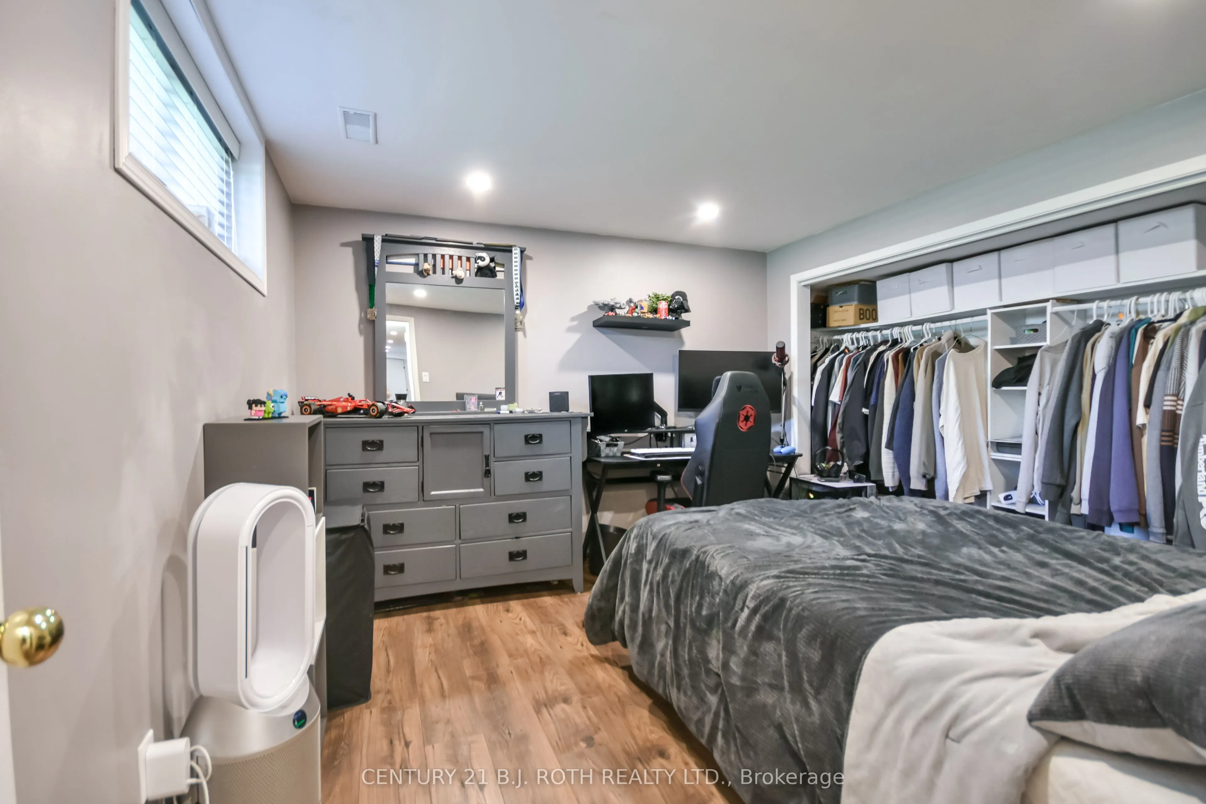 671 Simcoe Road