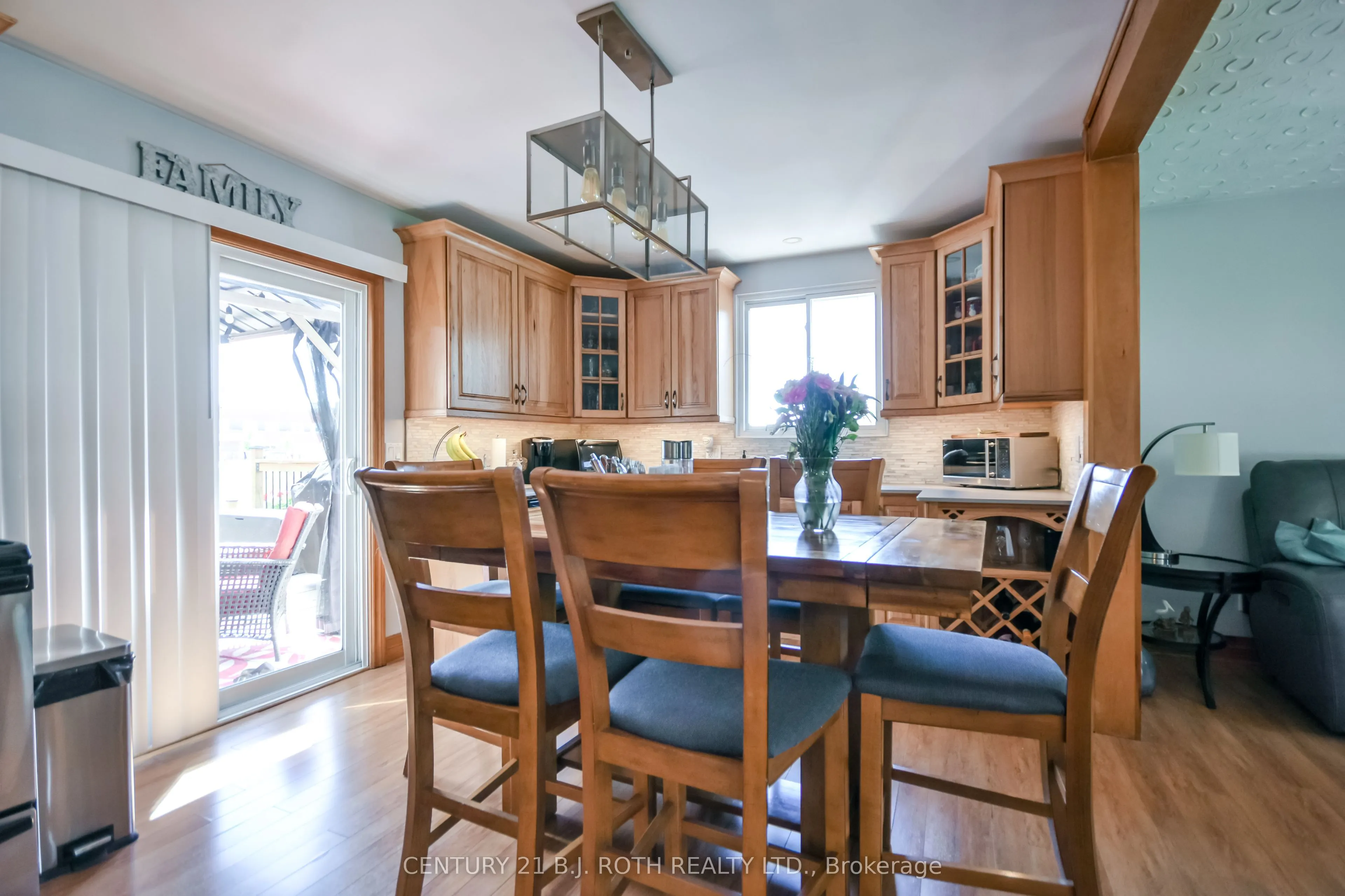 671 Simcoe Road