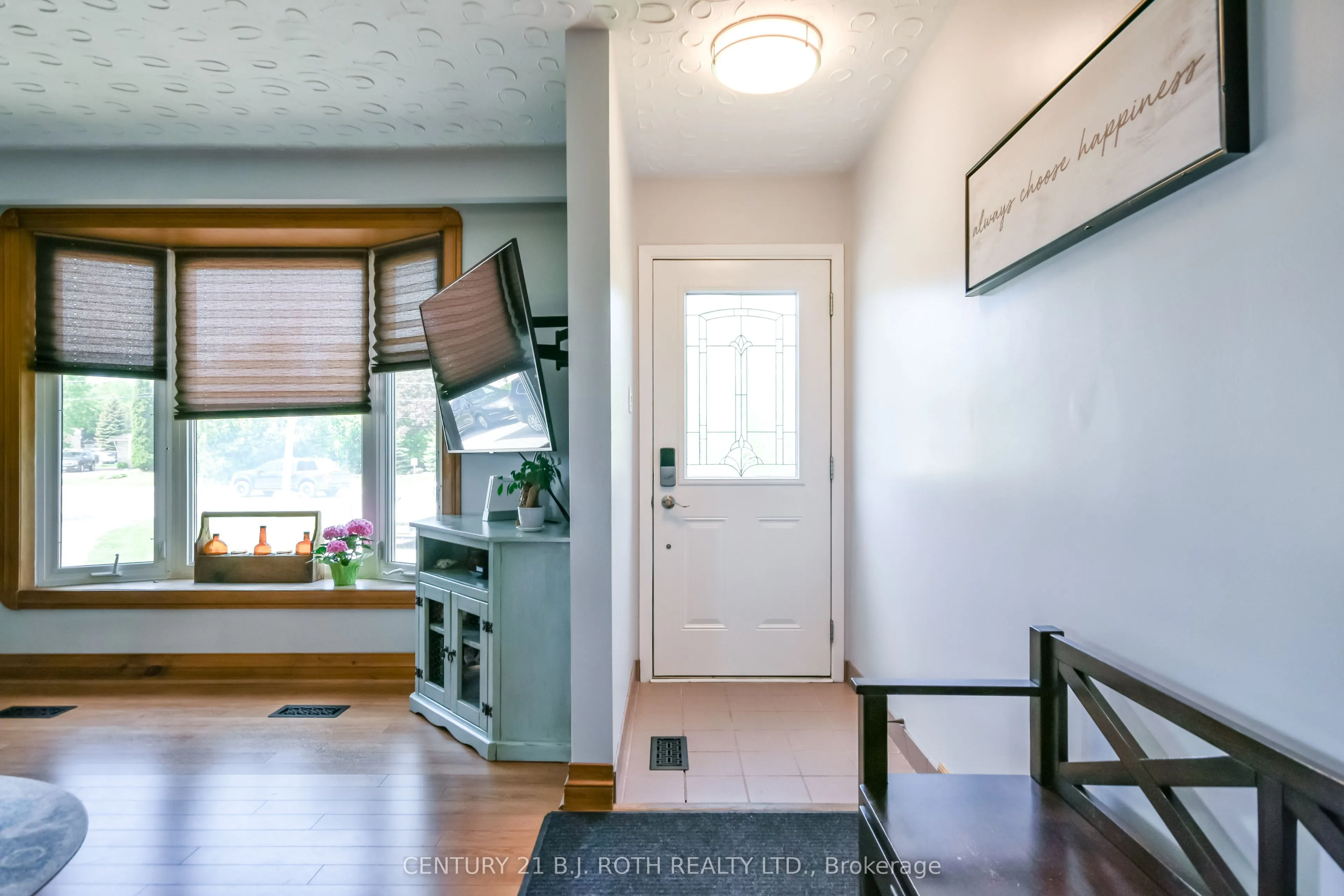 671 Simcoe Road