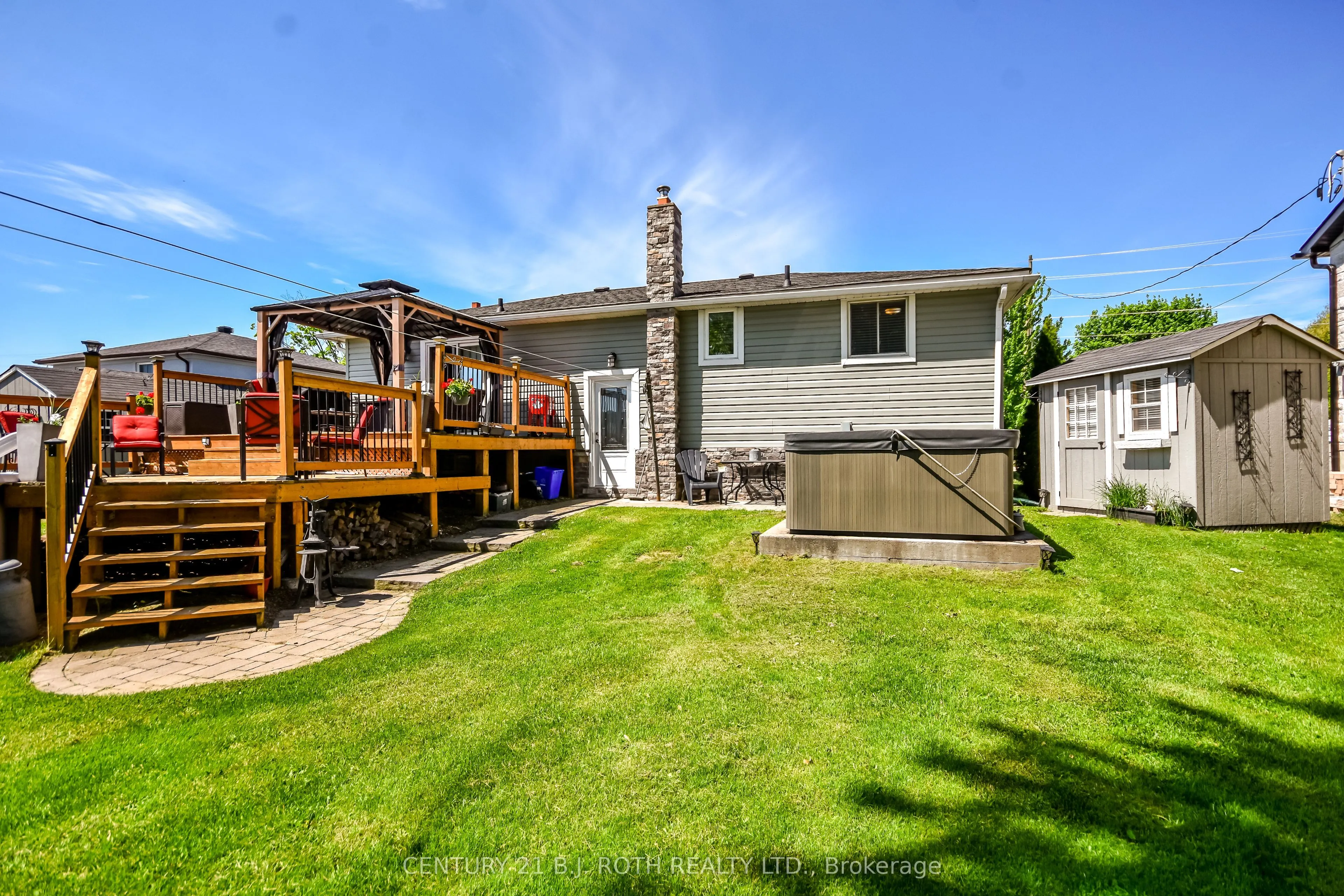 671 Simcoe Road