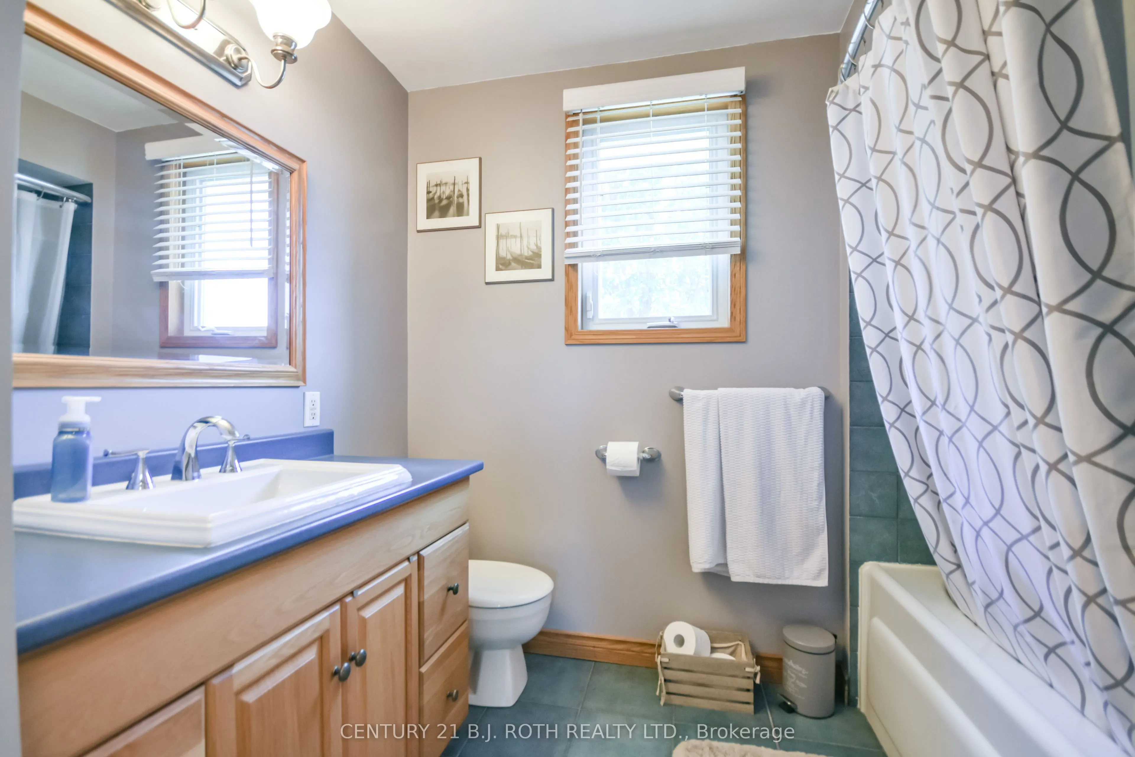 671 Simcoe Road