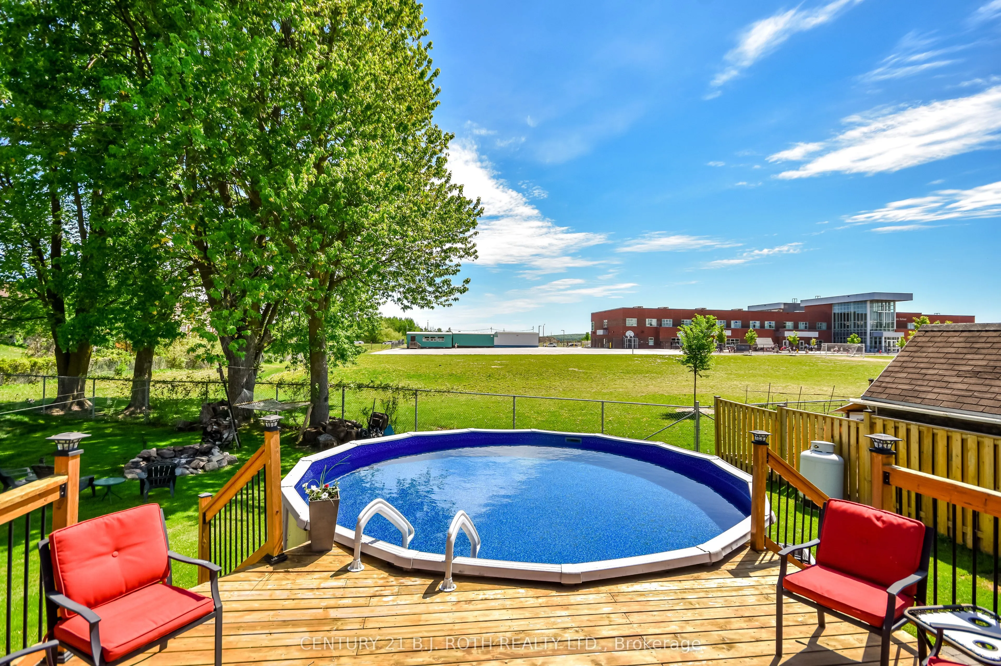 671 Simcoe Road