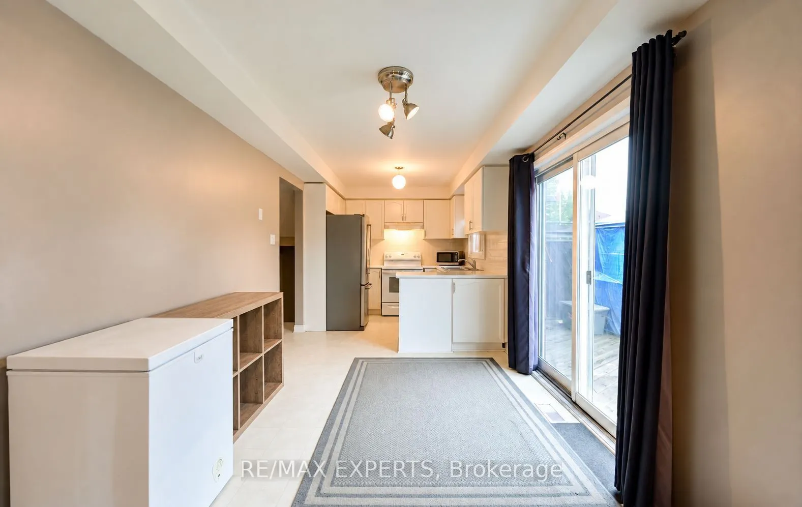60 Darling Crescent