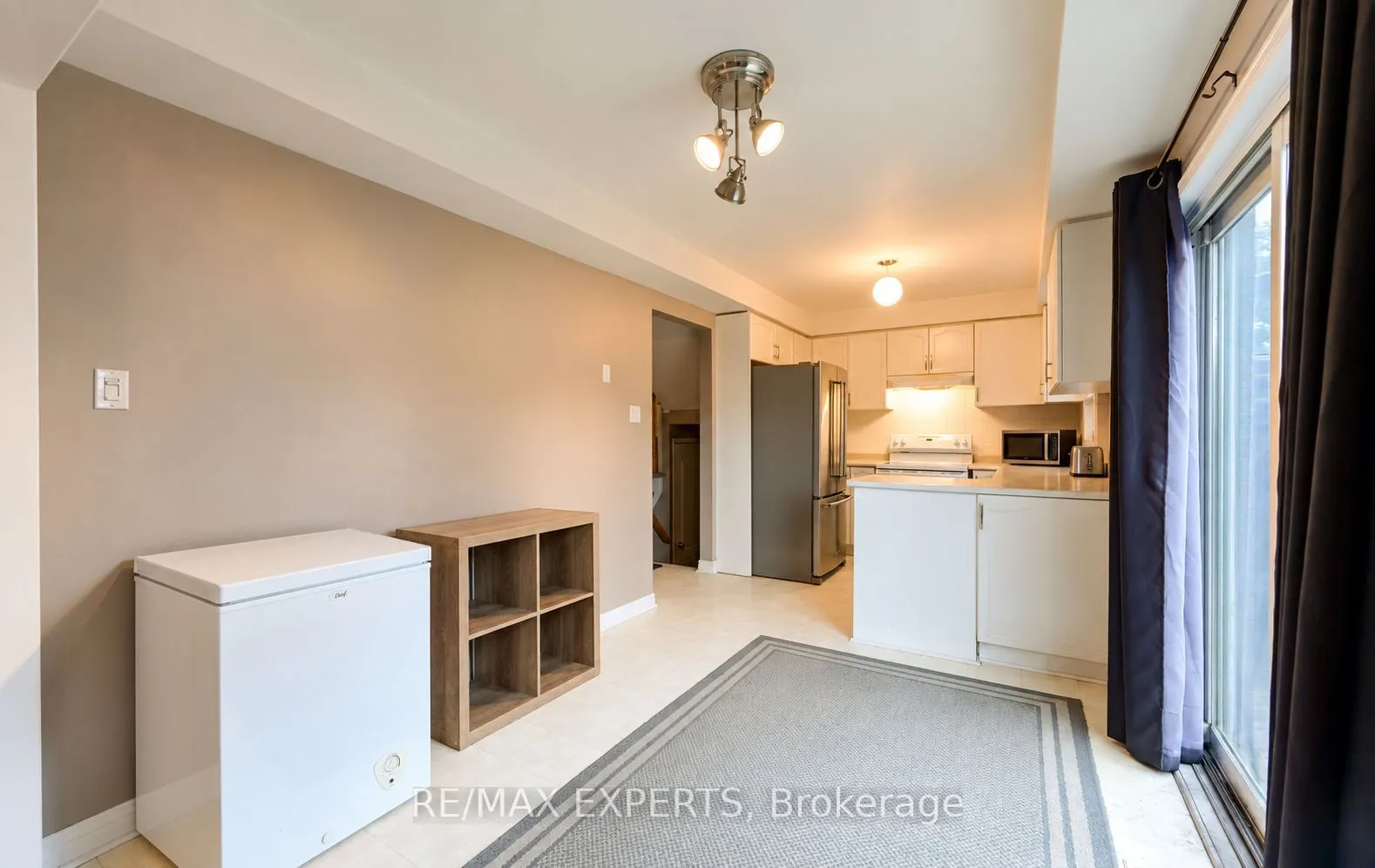 60 Darling Crescent