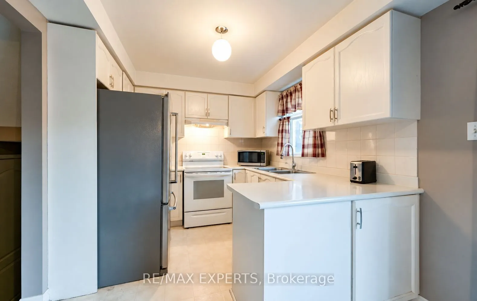 60 Darling Crescent