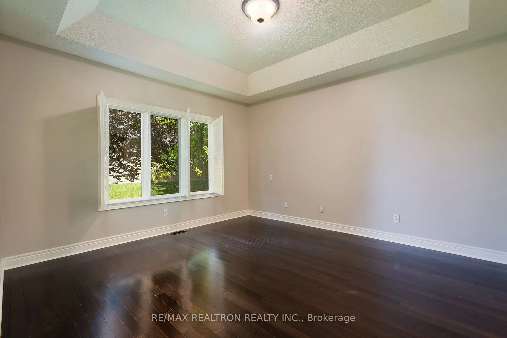14 Hagen Hollow