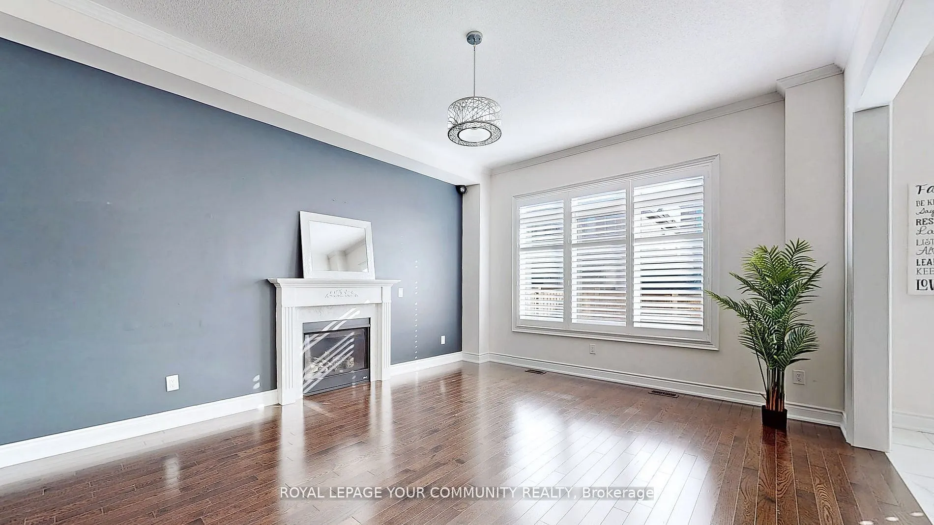 19 Robert Baldwin Boulevard