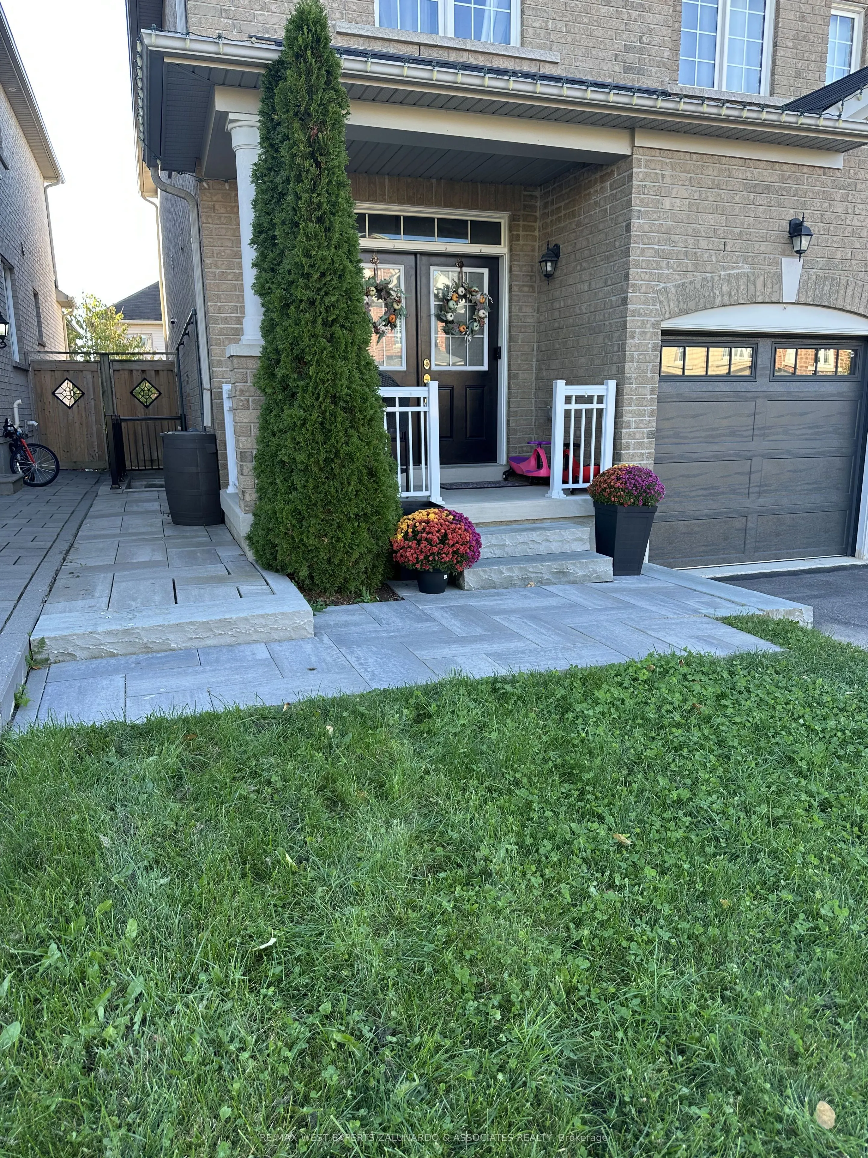 52 Herefordshire Crescent