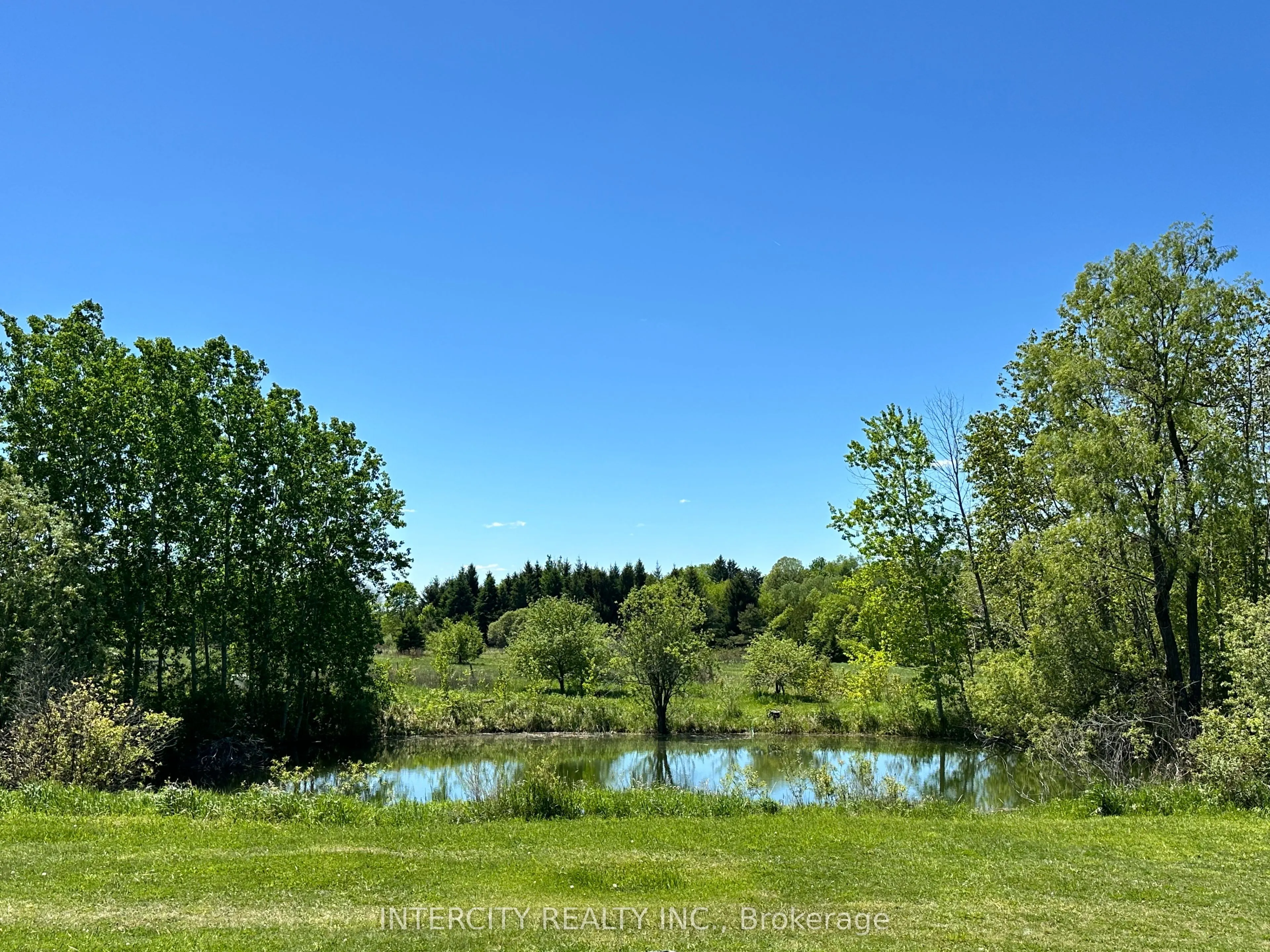 2076 15th Side Road