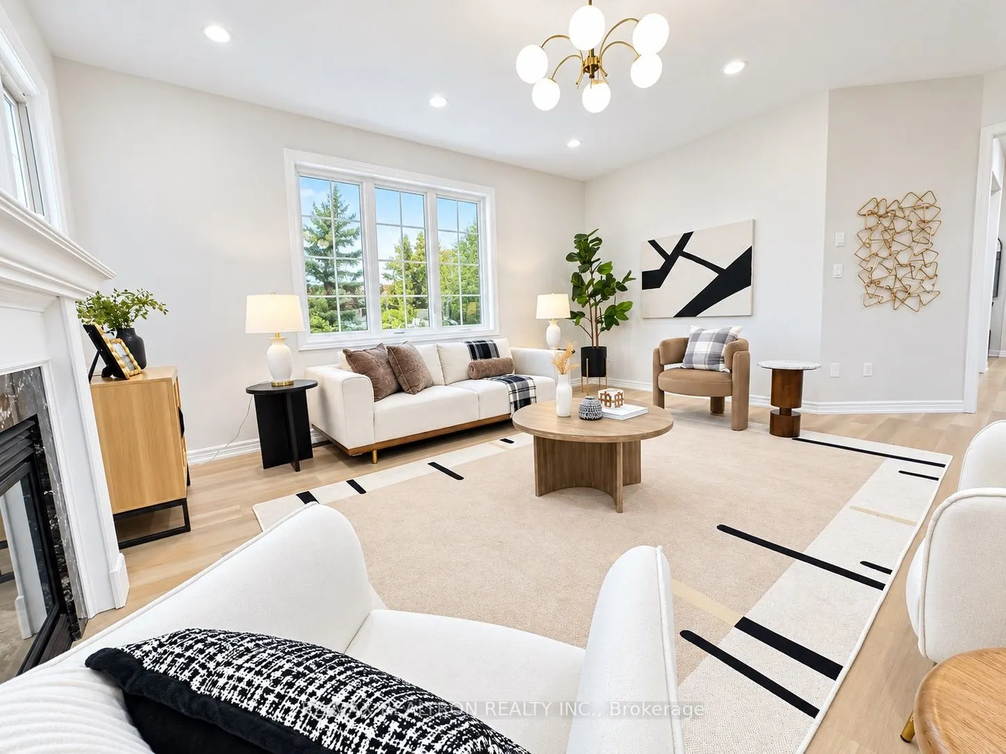 405 Lauderdale Drive