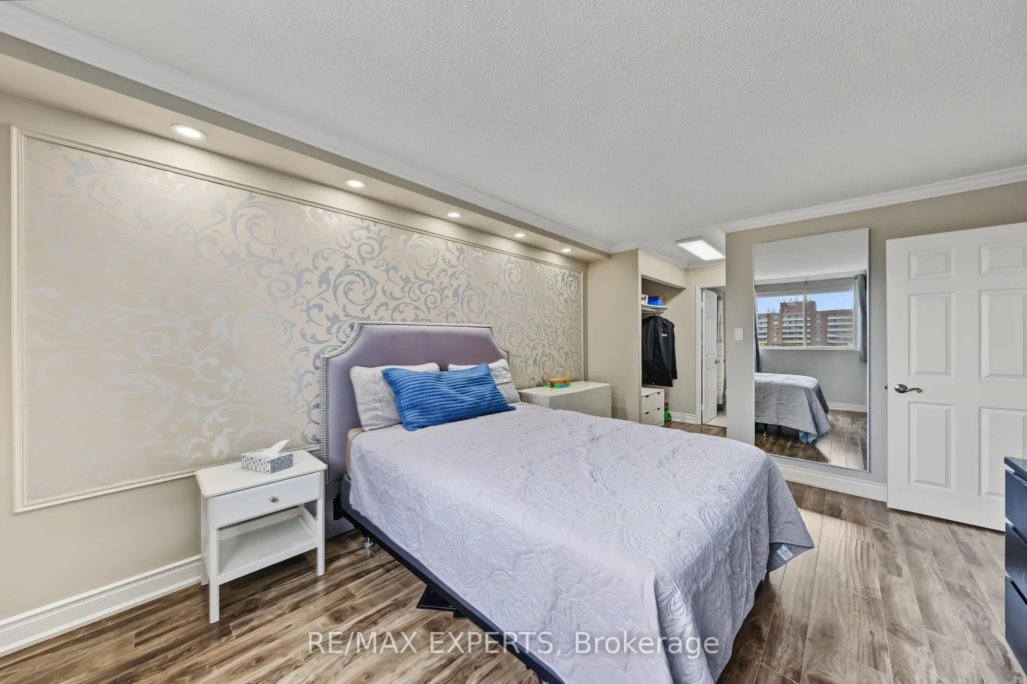 5 Weldrick Road W #605