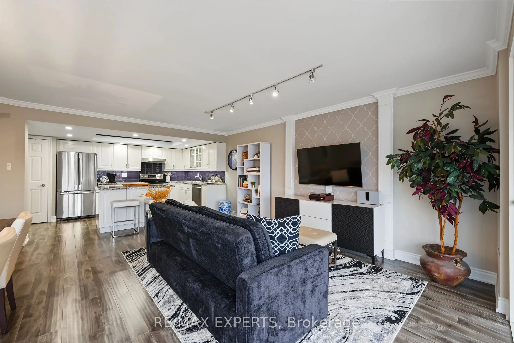 5 Weldrick Road W #605
