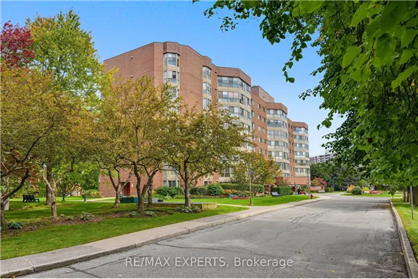 5 Weldrick Road W