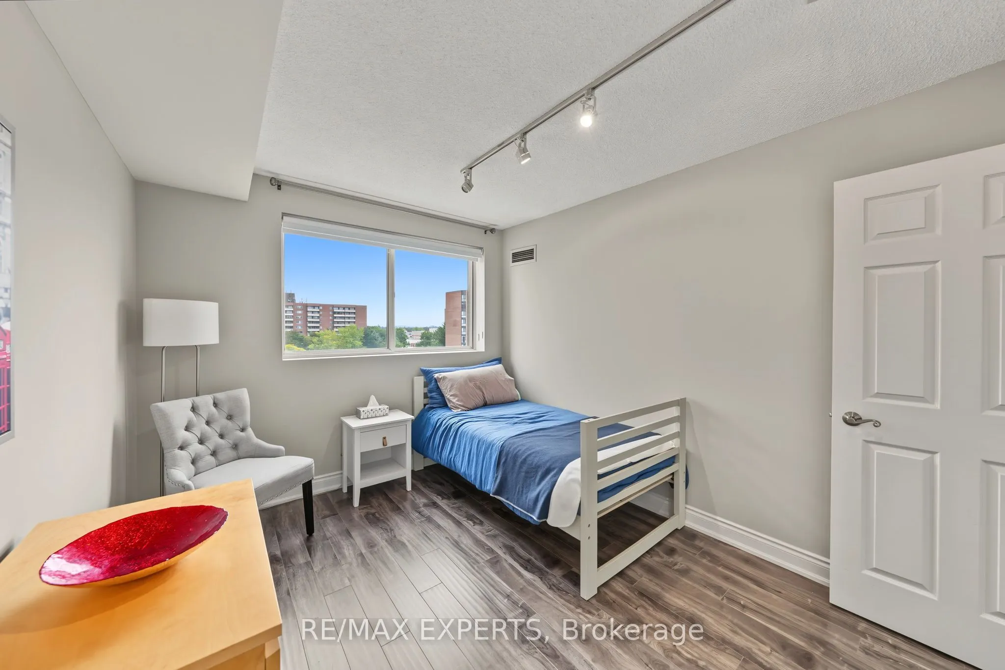 5 Weldrick Road W #605
