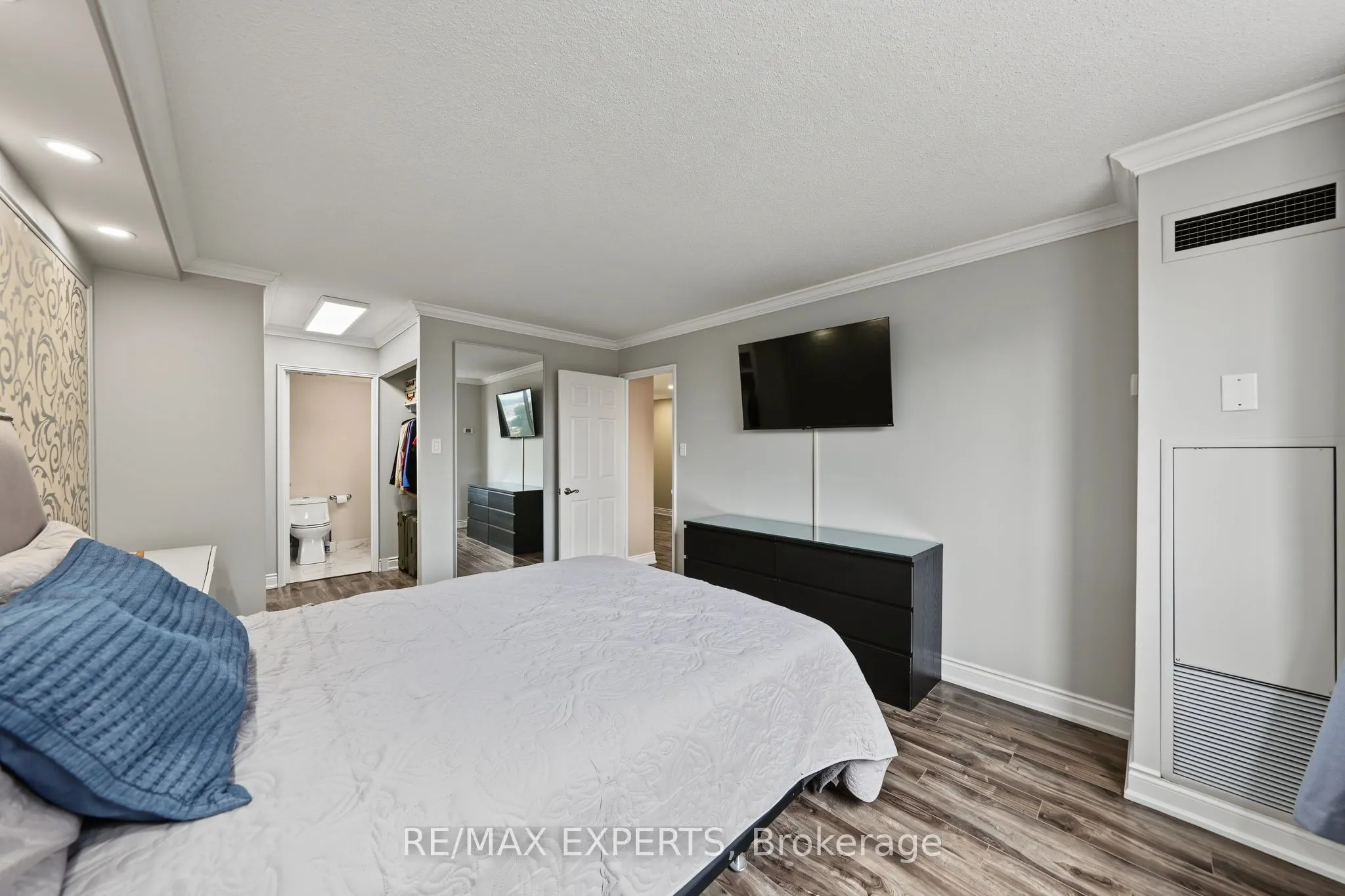 5 Weldrick Road W #605