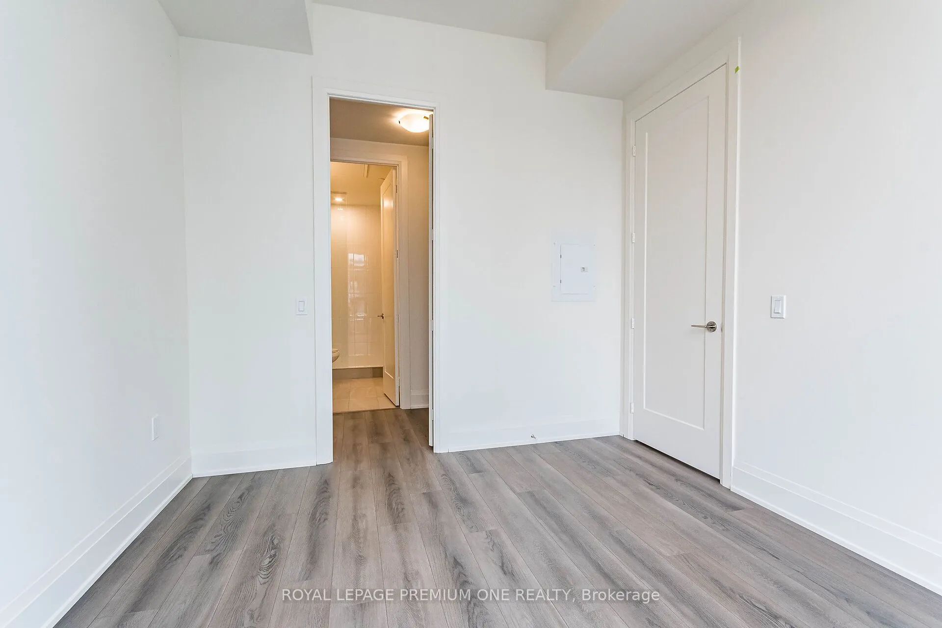 8960 Jane Street #604