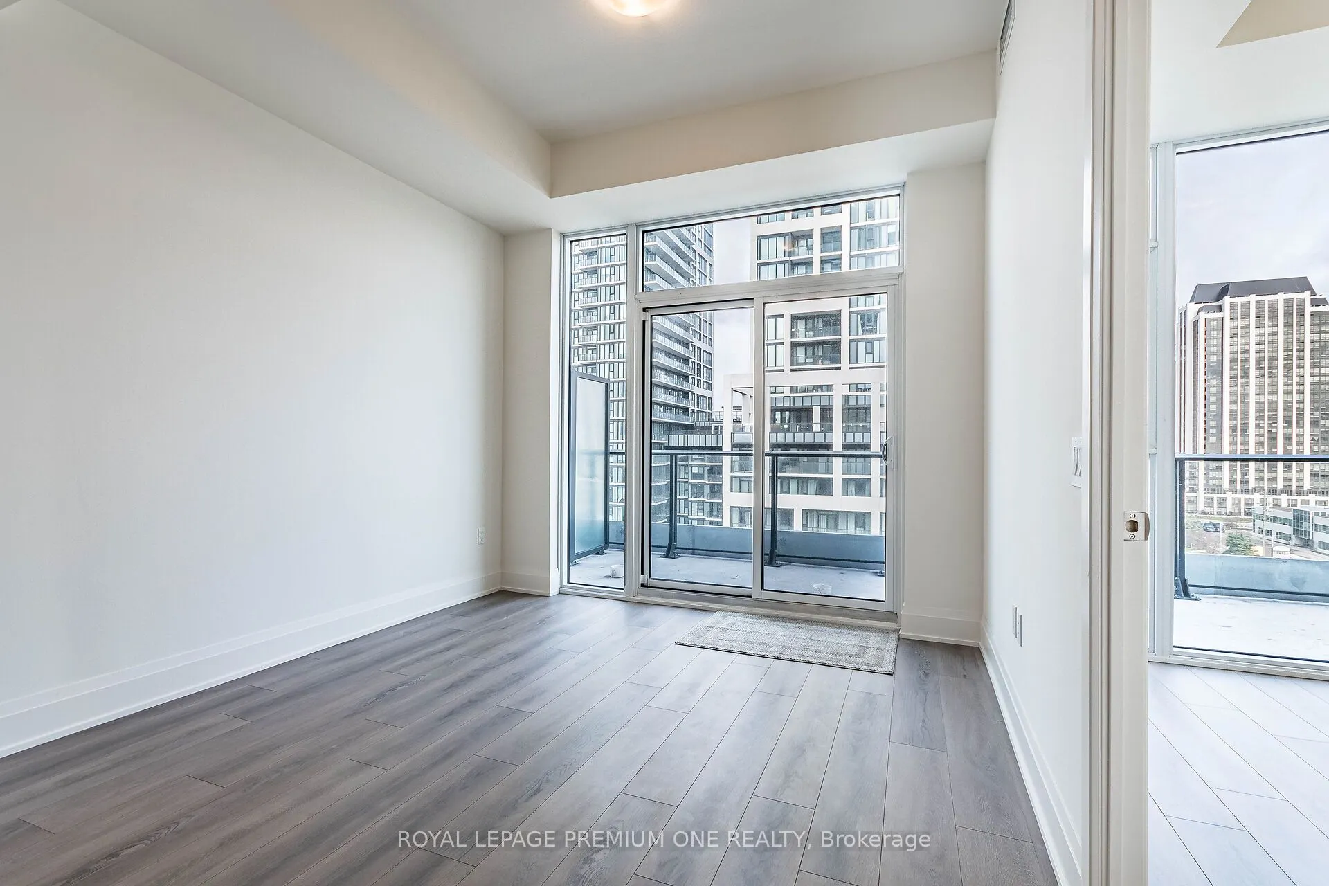 8960 Jane Street #604