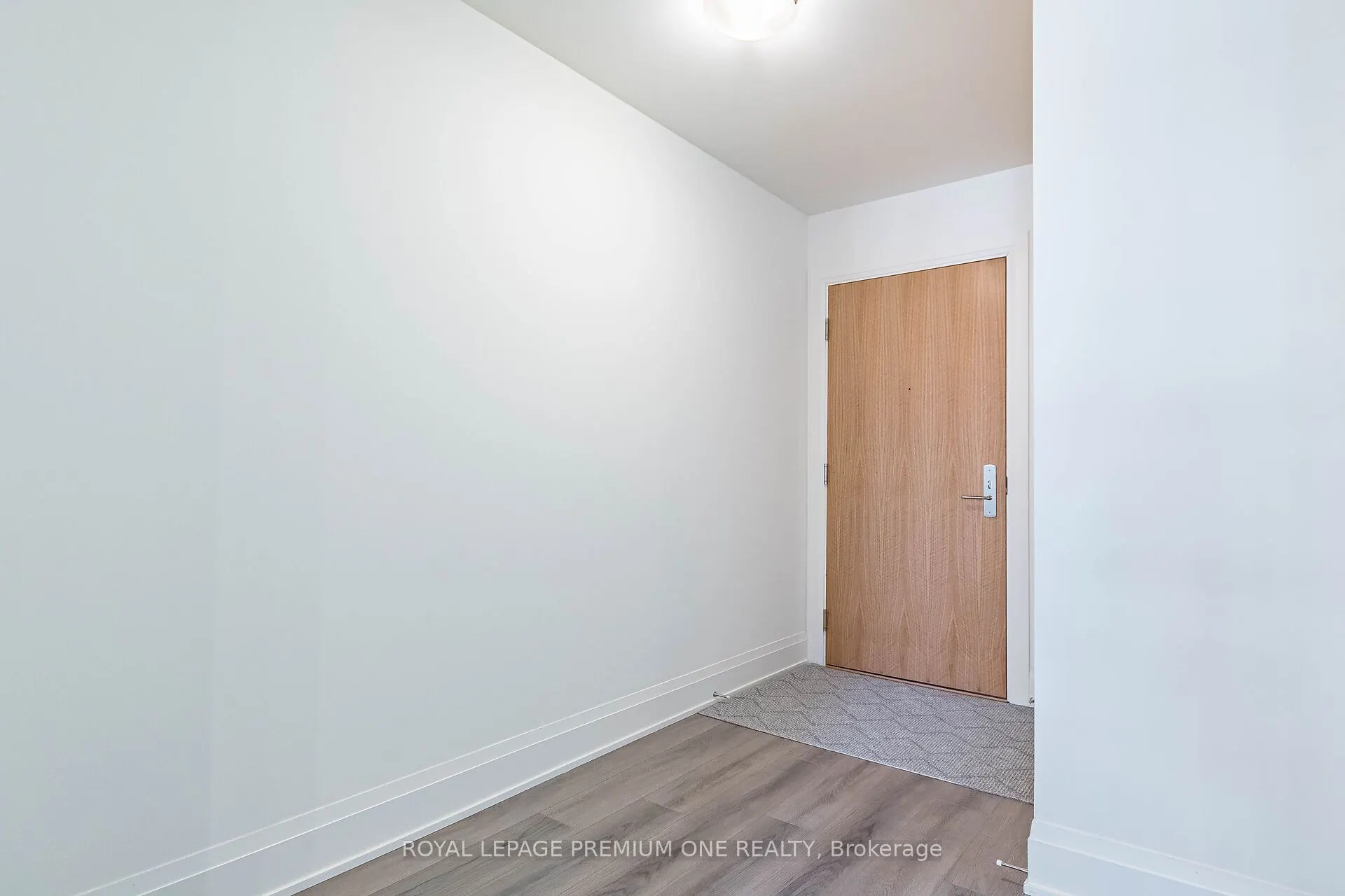 8960 Jane Street #604