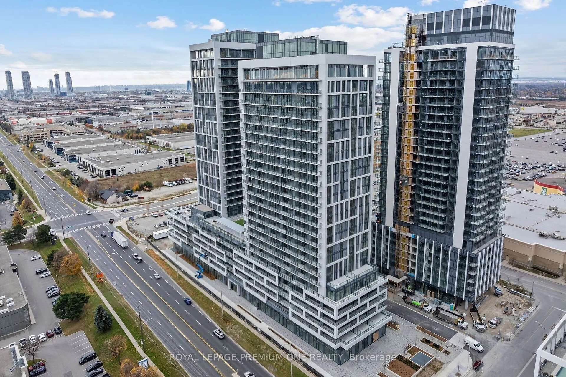 8960 Jane Street #604