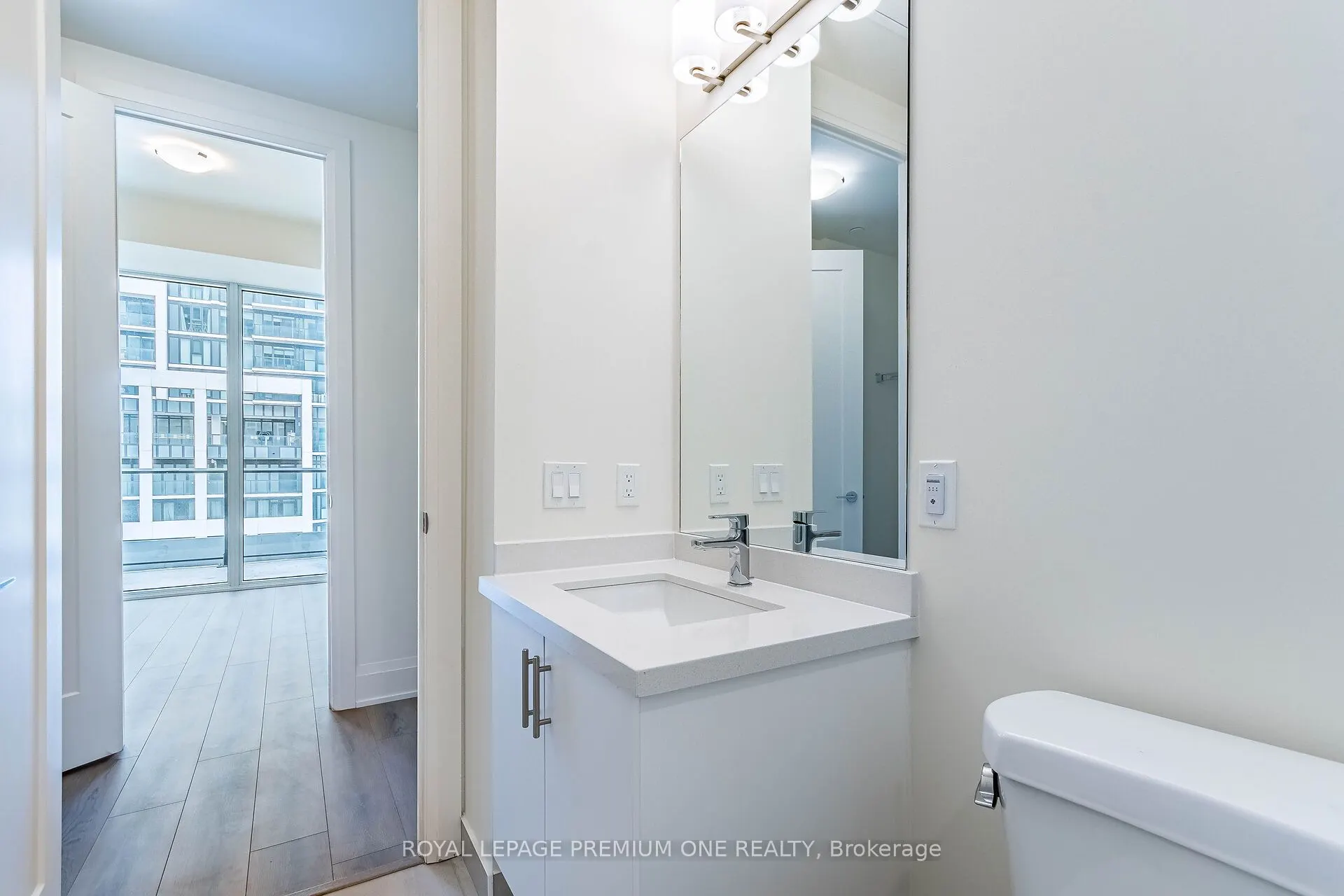 8960 Jane Street #604