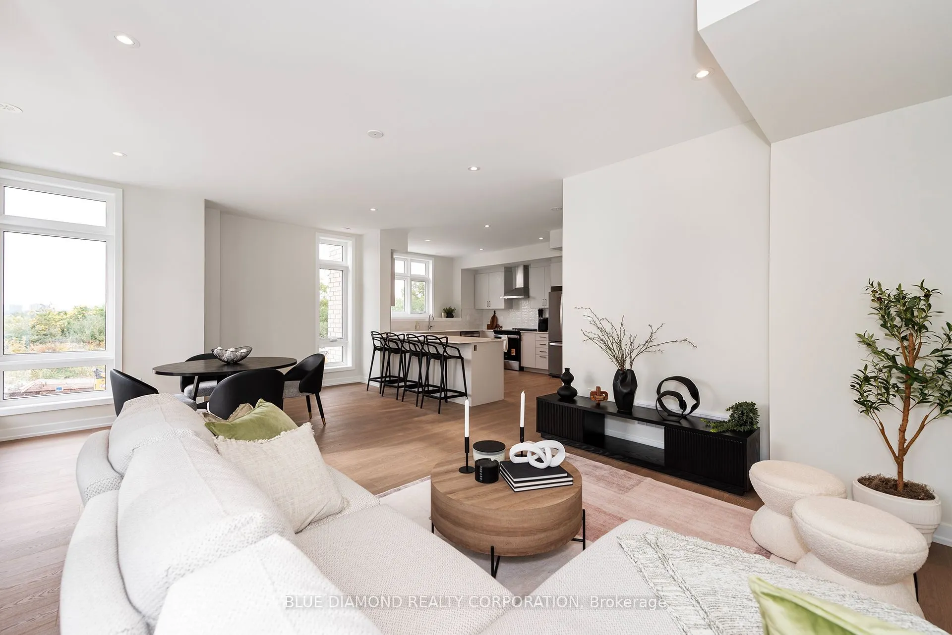 4 Kintall Way