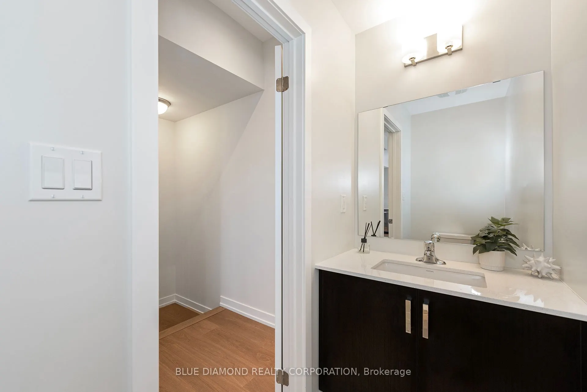 4 Kintall Way