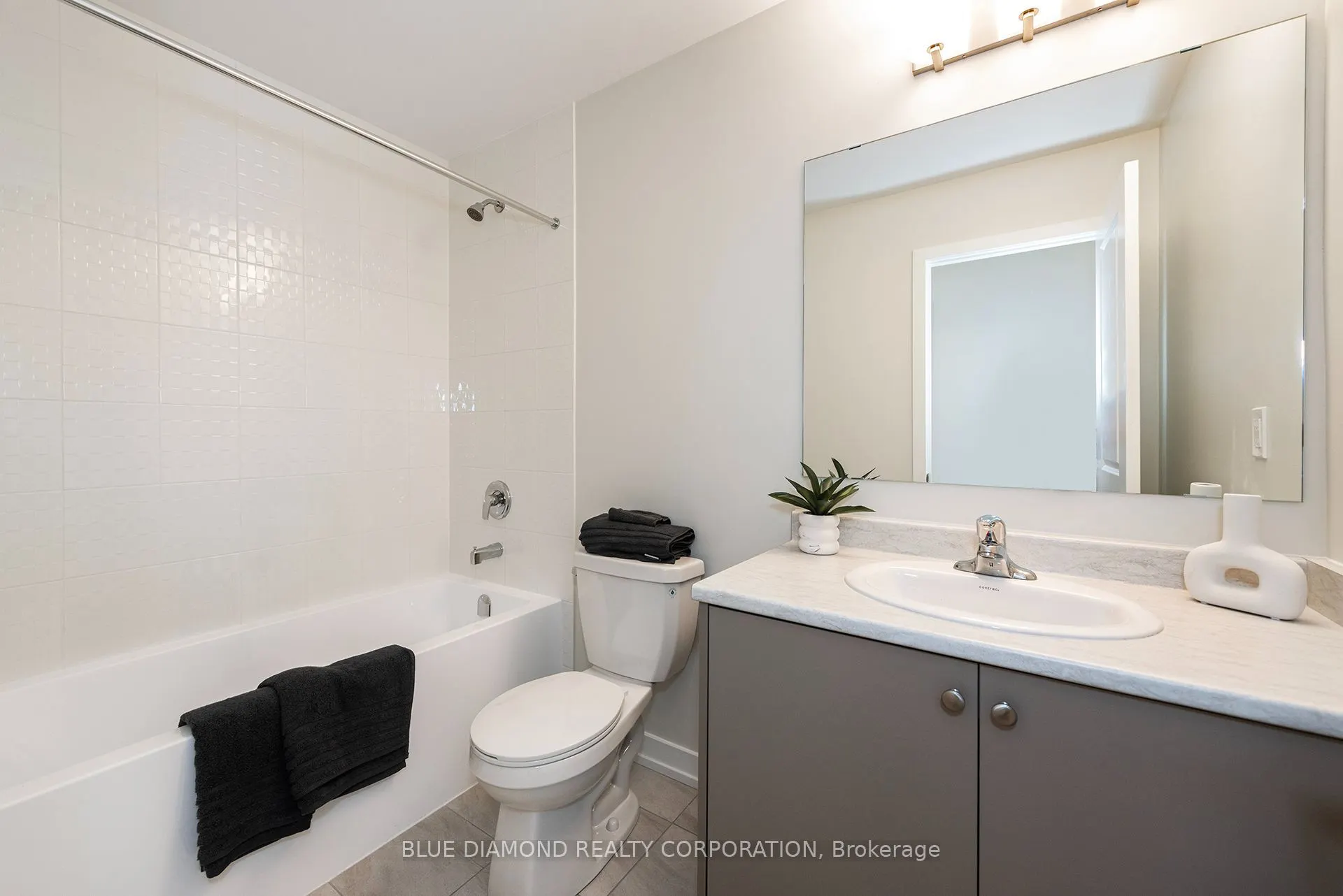 4 Kintall Way